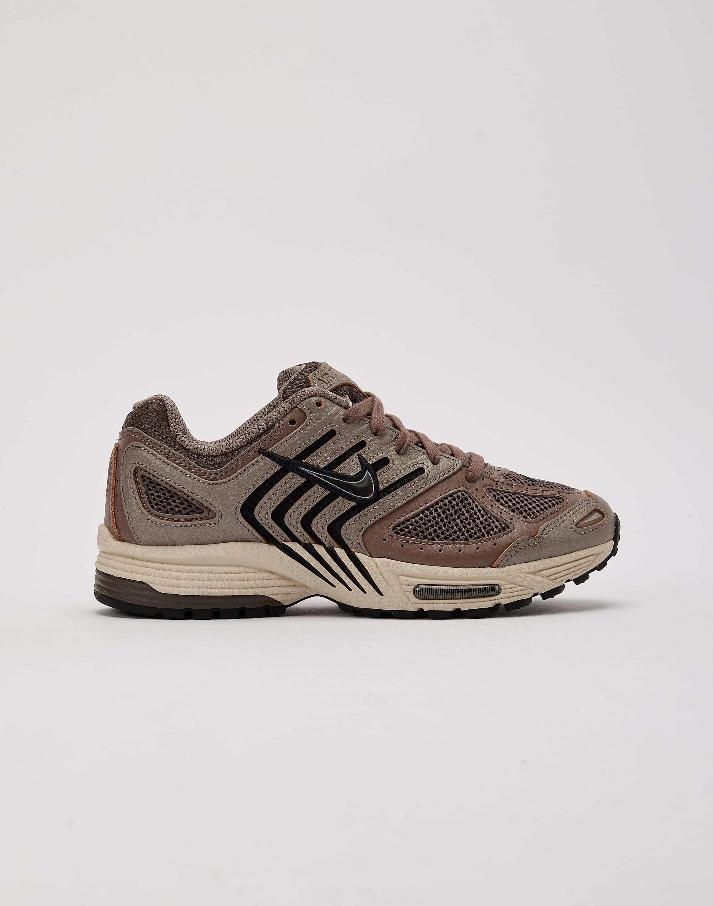 Resilient Outsole Vamp Reinforcement Nike Air Pegasus 2005