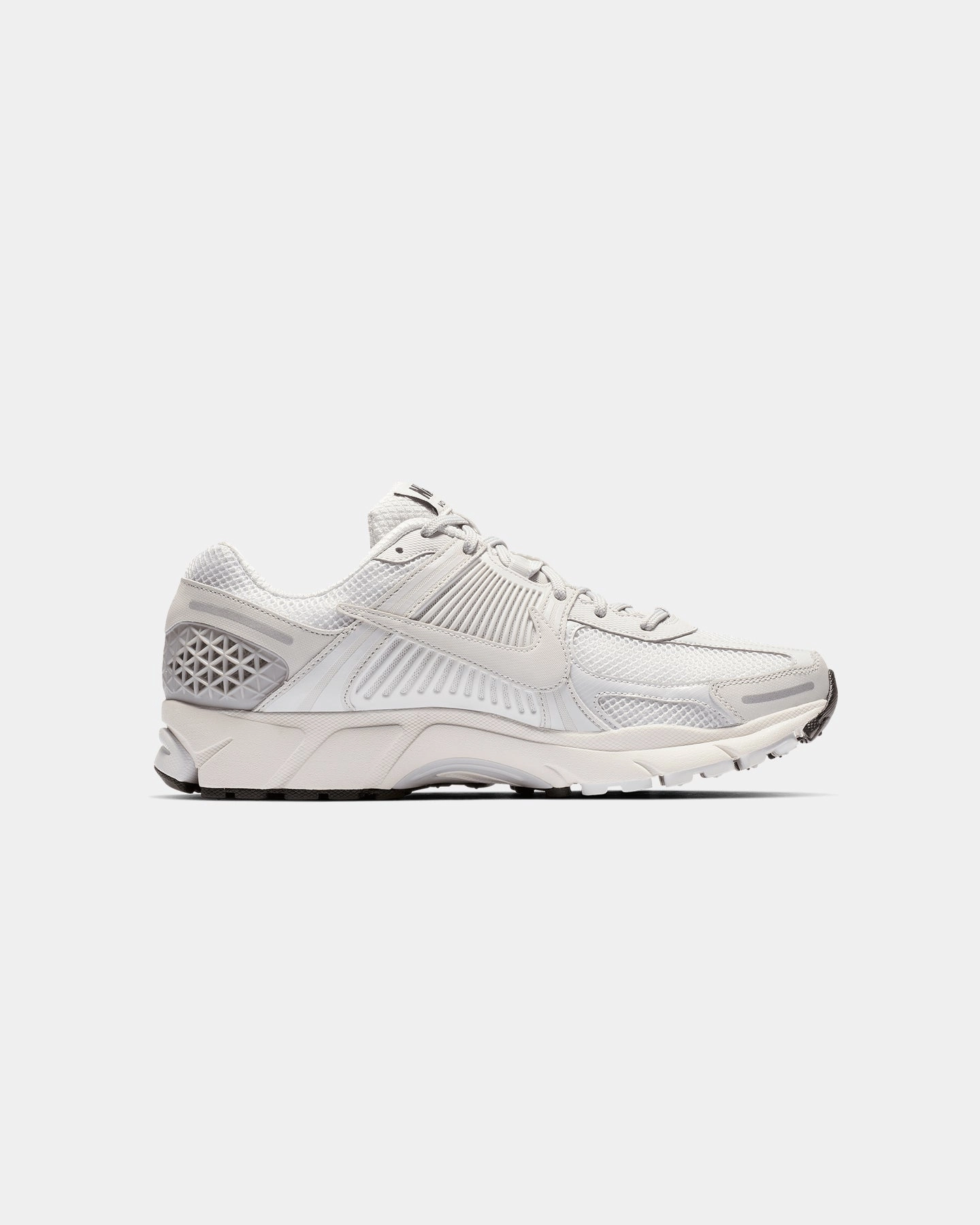 Secure fit Nike Zoom Vomero 5 Vast Grey