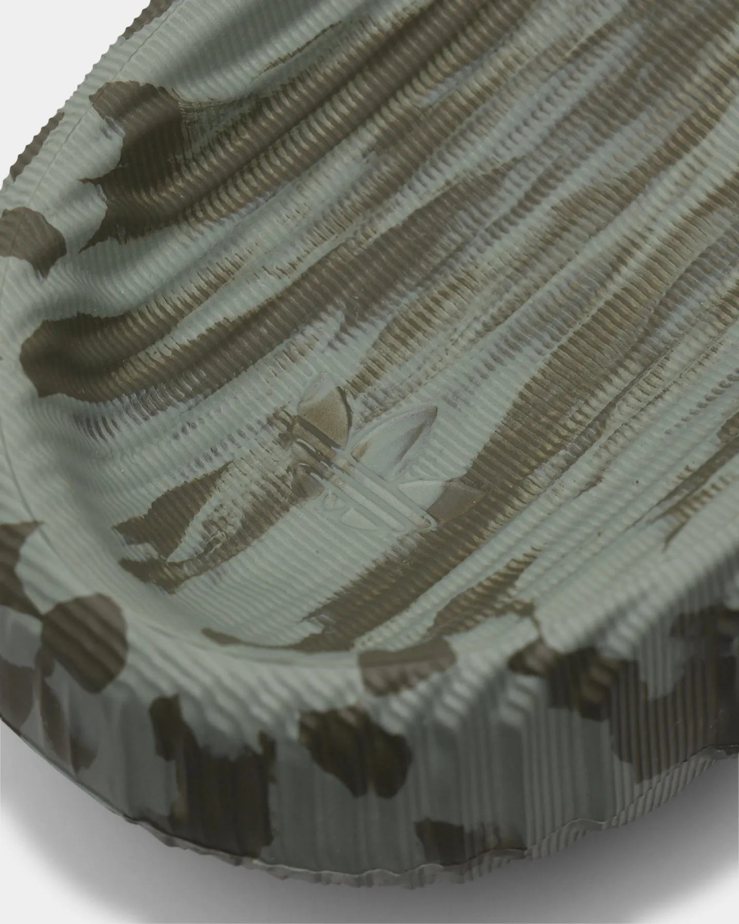 Adidas Adilette 22 Olive Strata kids' large athletes'