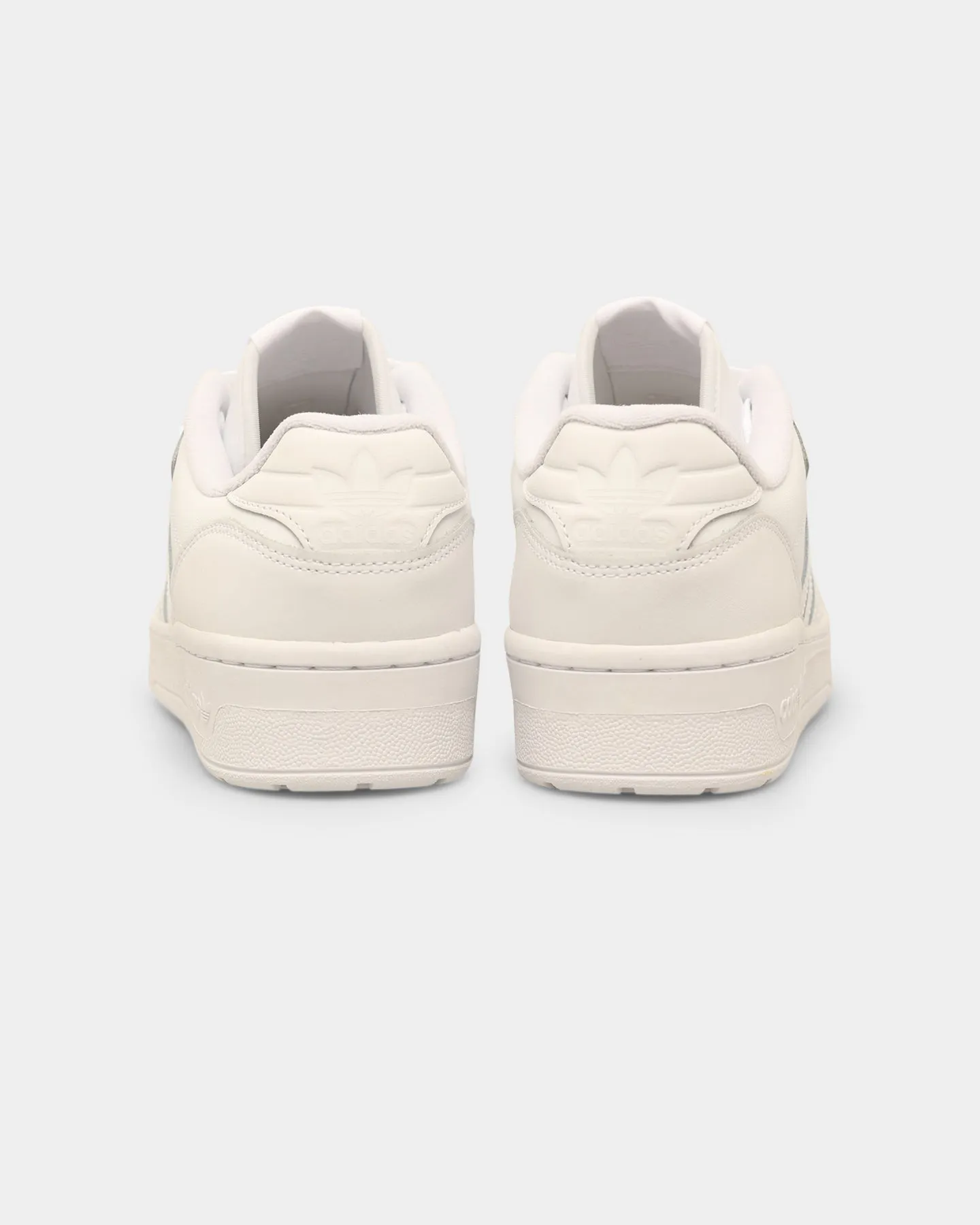 Streamlined silhouette Adidas Rivalry Low Ftwr White/Ftwr White