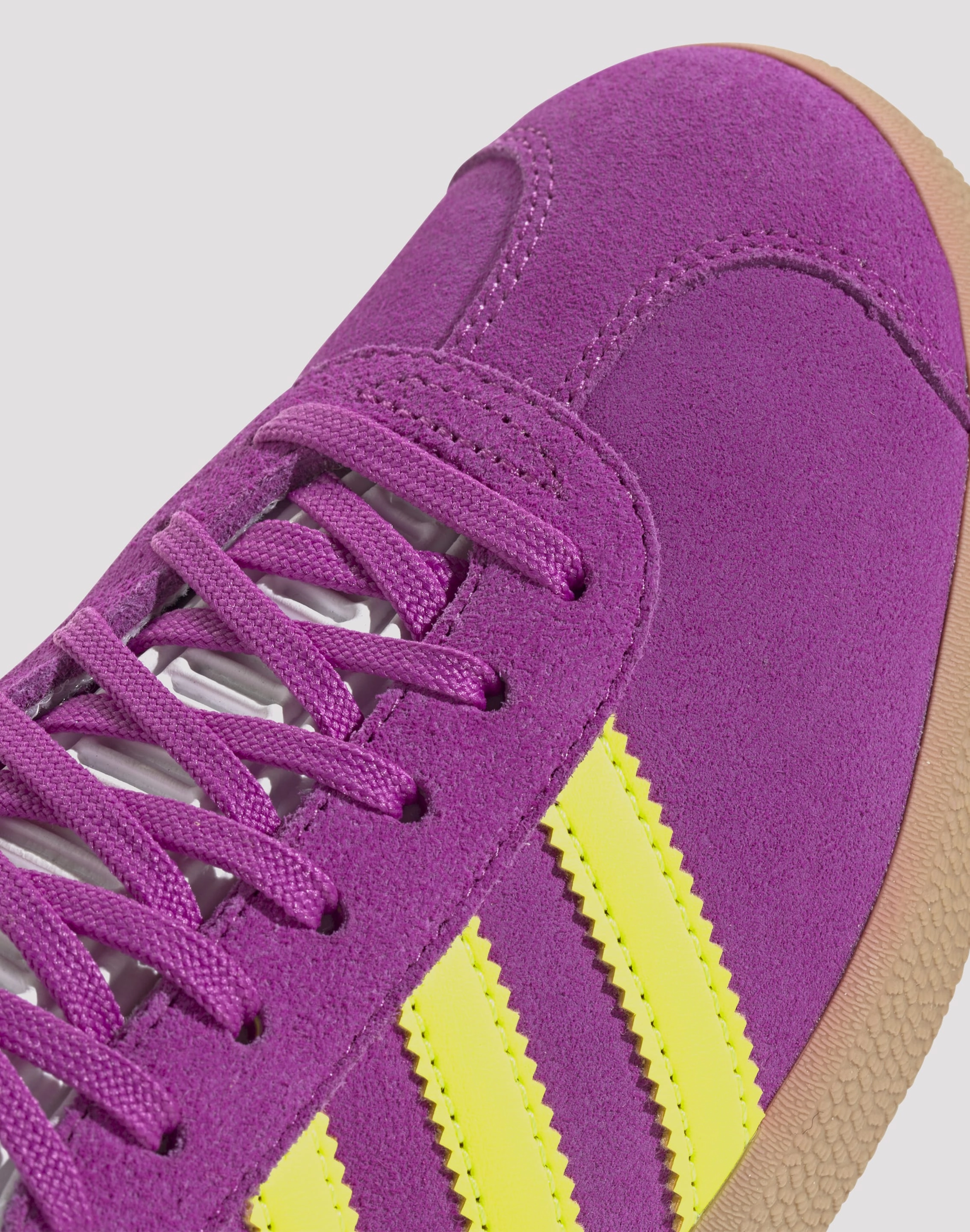 Layered Support High arch support Adidas Originals Gazelle "Purple Burst/Solar Yellow/Off-White"
