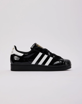 Athletic materials Ventilation holes Adidas Superstar II