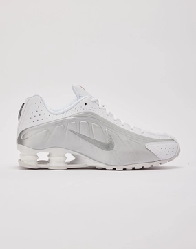 Nike Shox R4 Airflow channels Responsive Ride Experience