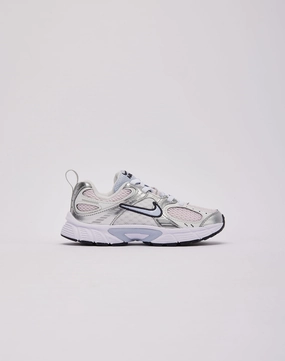Nike V5 RNR Pre-School Sporty Look