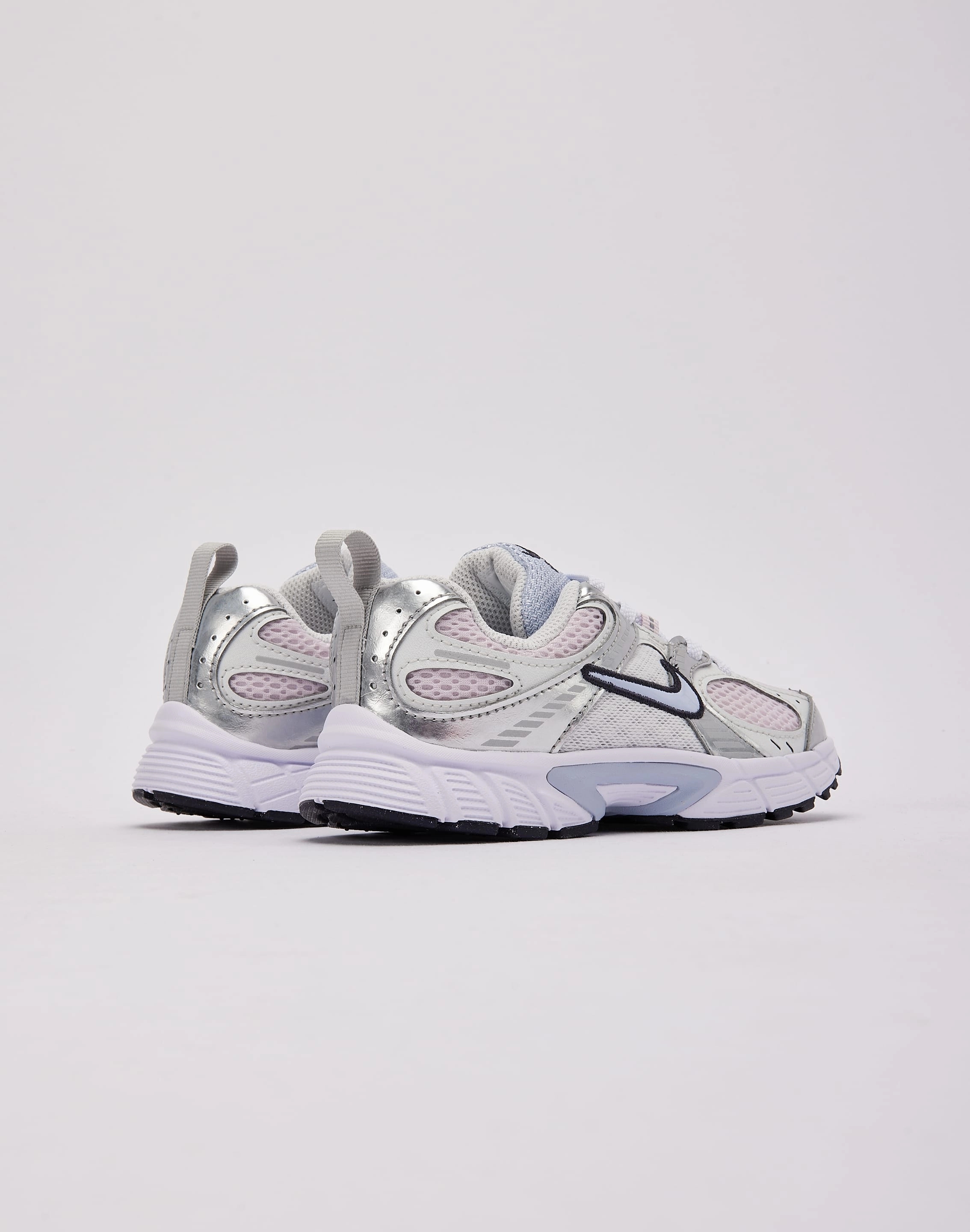 Seamless Interior Nike V5 RNR Pre-School