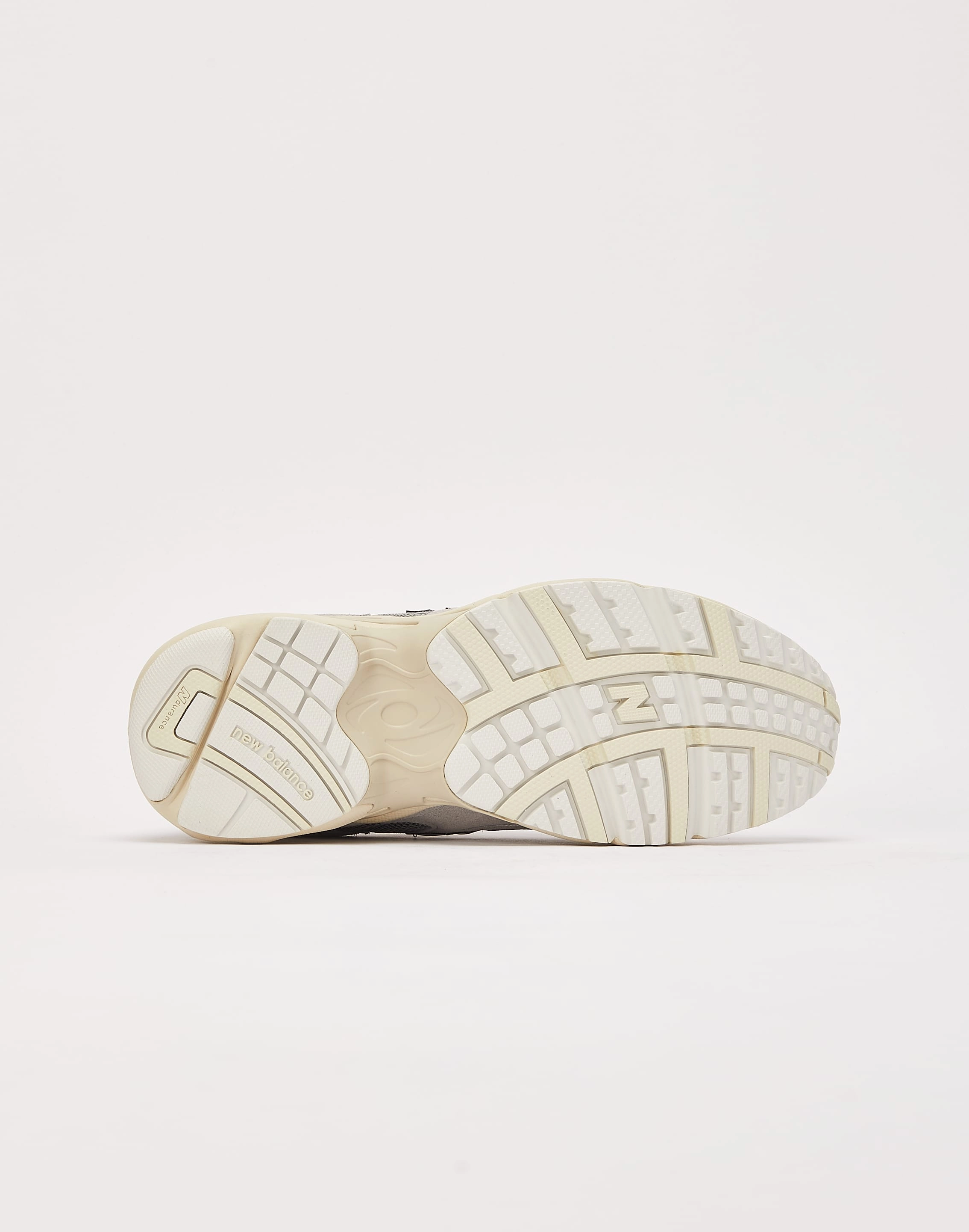 New Balance 725v1 Noise reduction