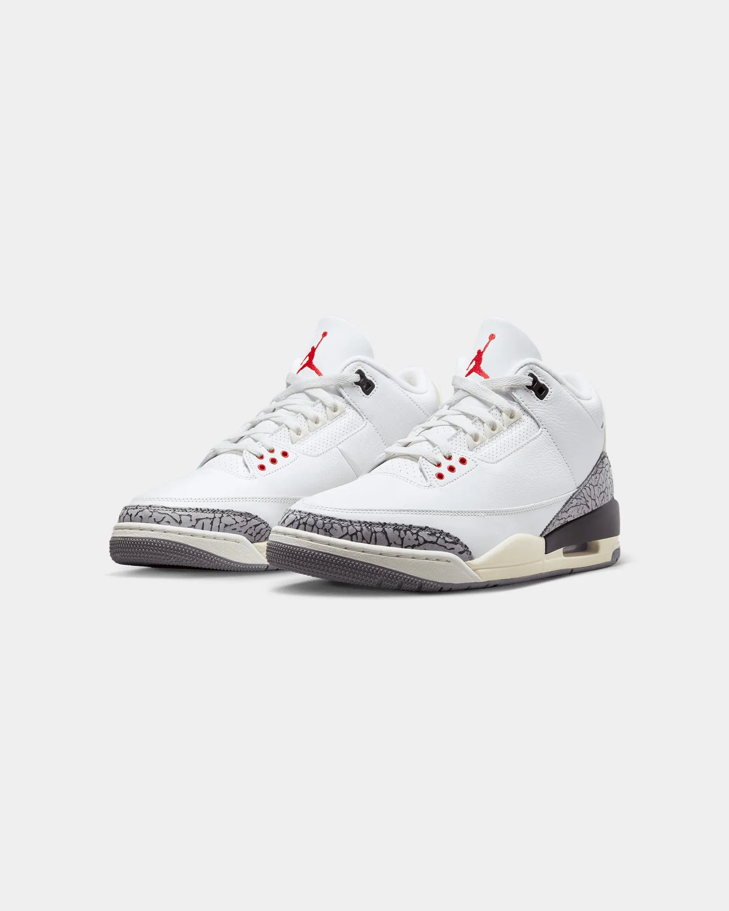 Jordan Air Jordan 3 Retro "White Cement Reimagined" Summit White/Fire Red/Cement Grey Weather Resistant Upper All-Day Durability