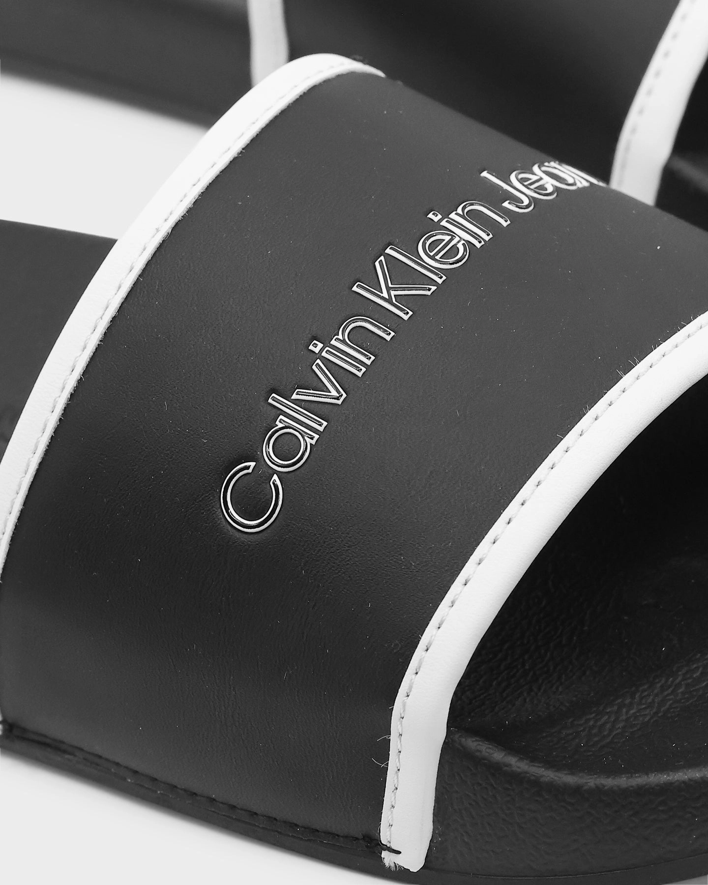 Calvin Klein Women's Institutional Logo Slide Black Reliable Sole