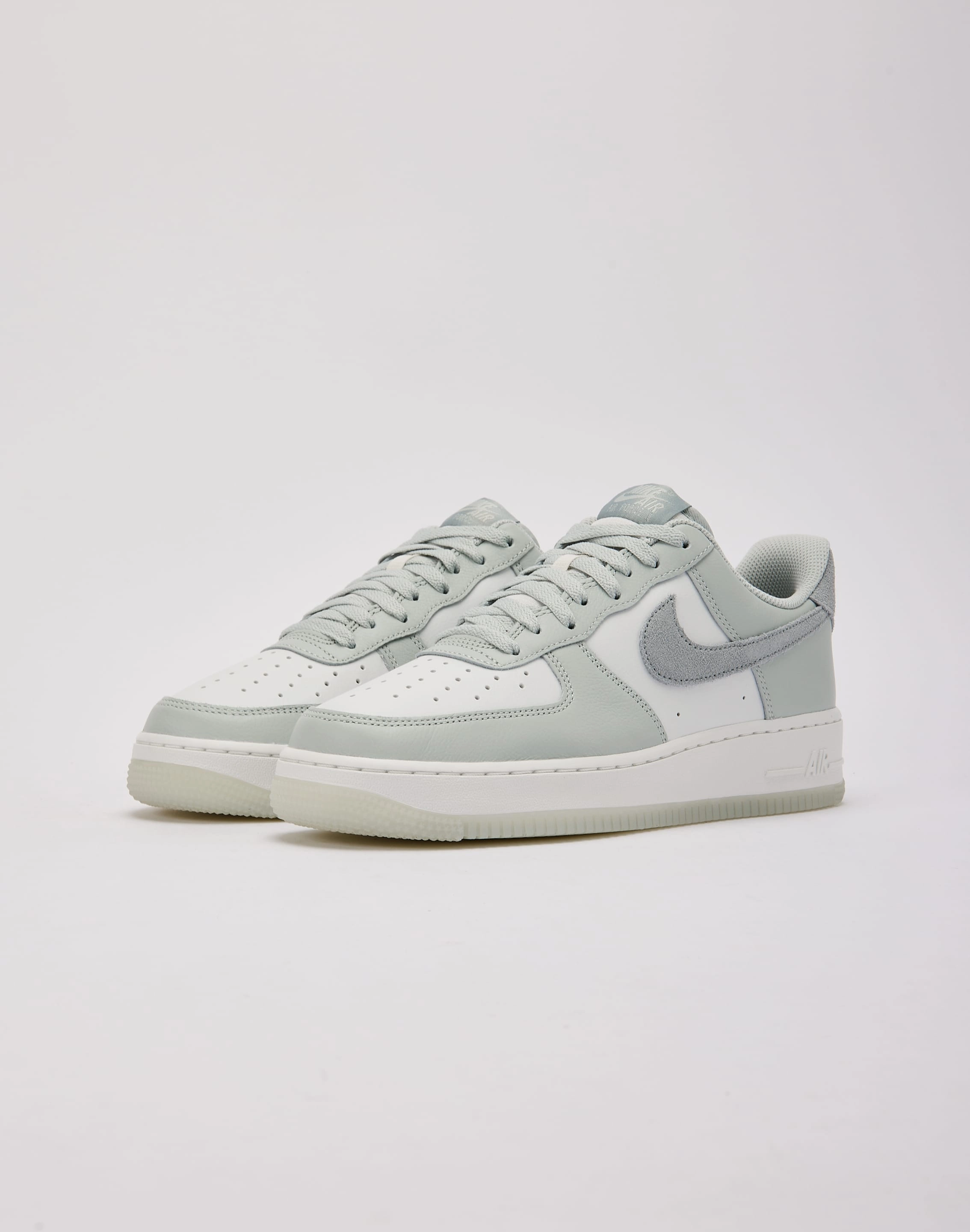 Ultimate Cushion Nike Air Force 1 Low '07 LV8