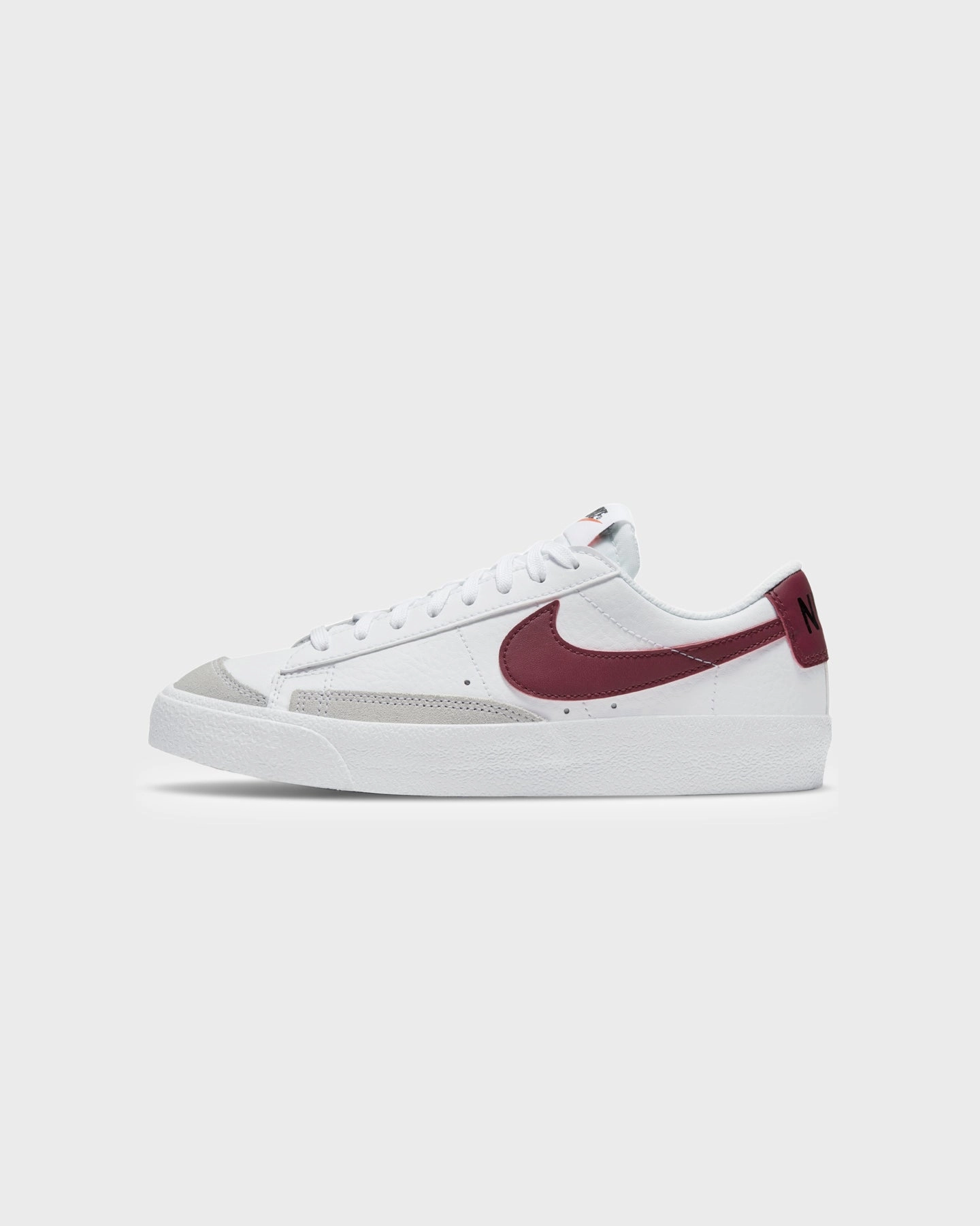 Training Friendly Stylish Support Nike Kid's Blazer Low '77 (GS) White/Team Red