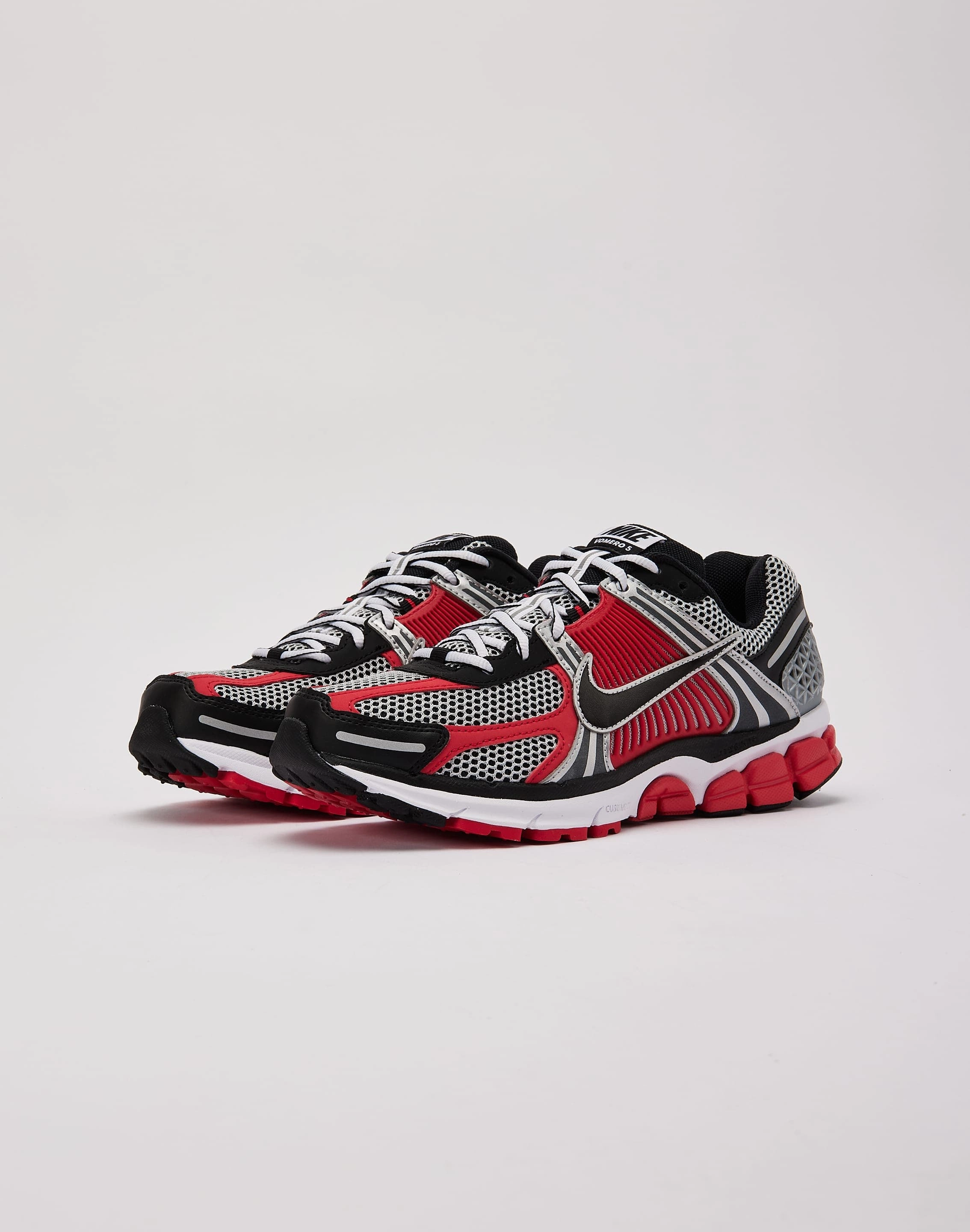 Walk Boost Ergonomic Design Nike Zoom Vomero 5