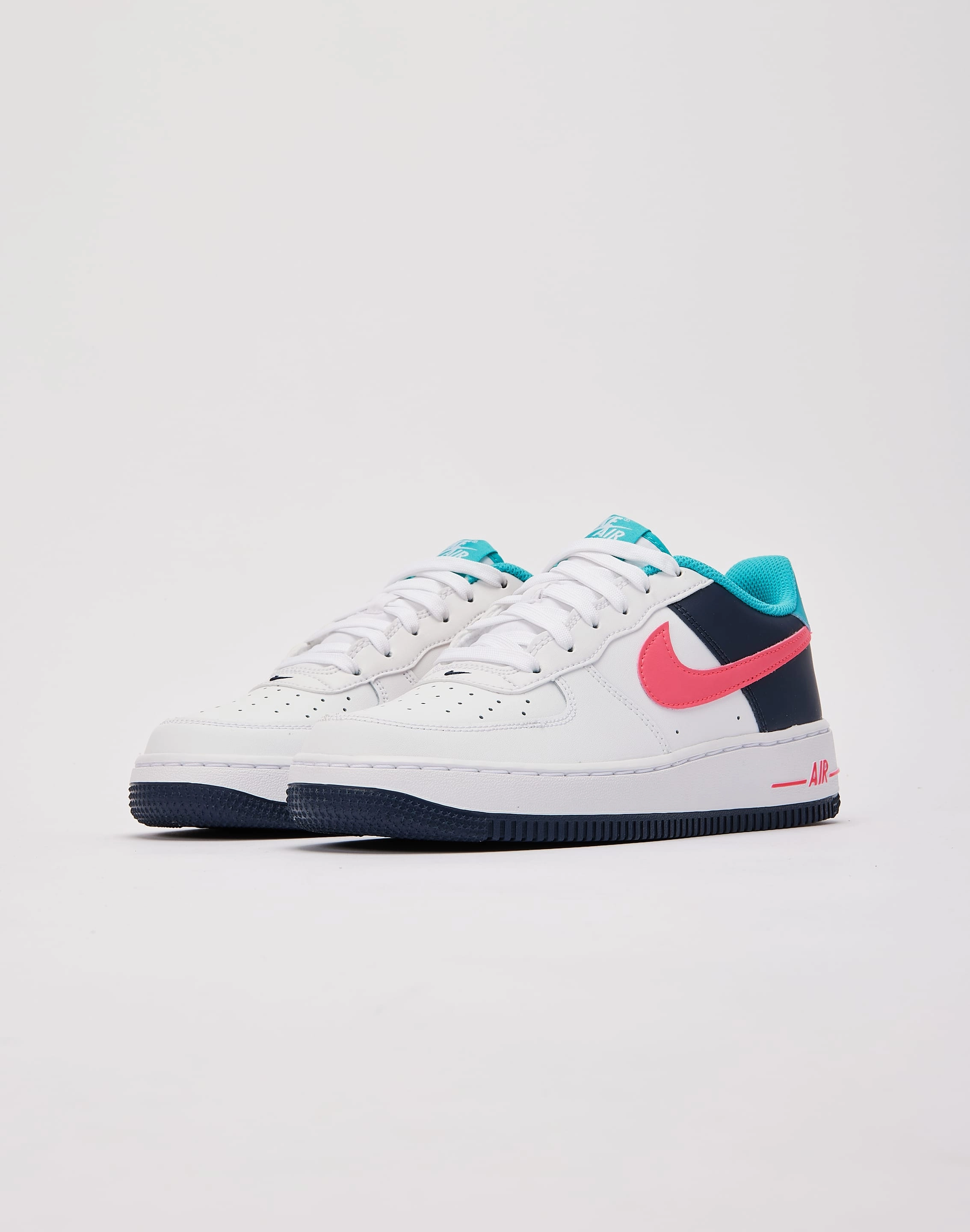 Nike Air Force 1 Low Grade-School Mid Top Design