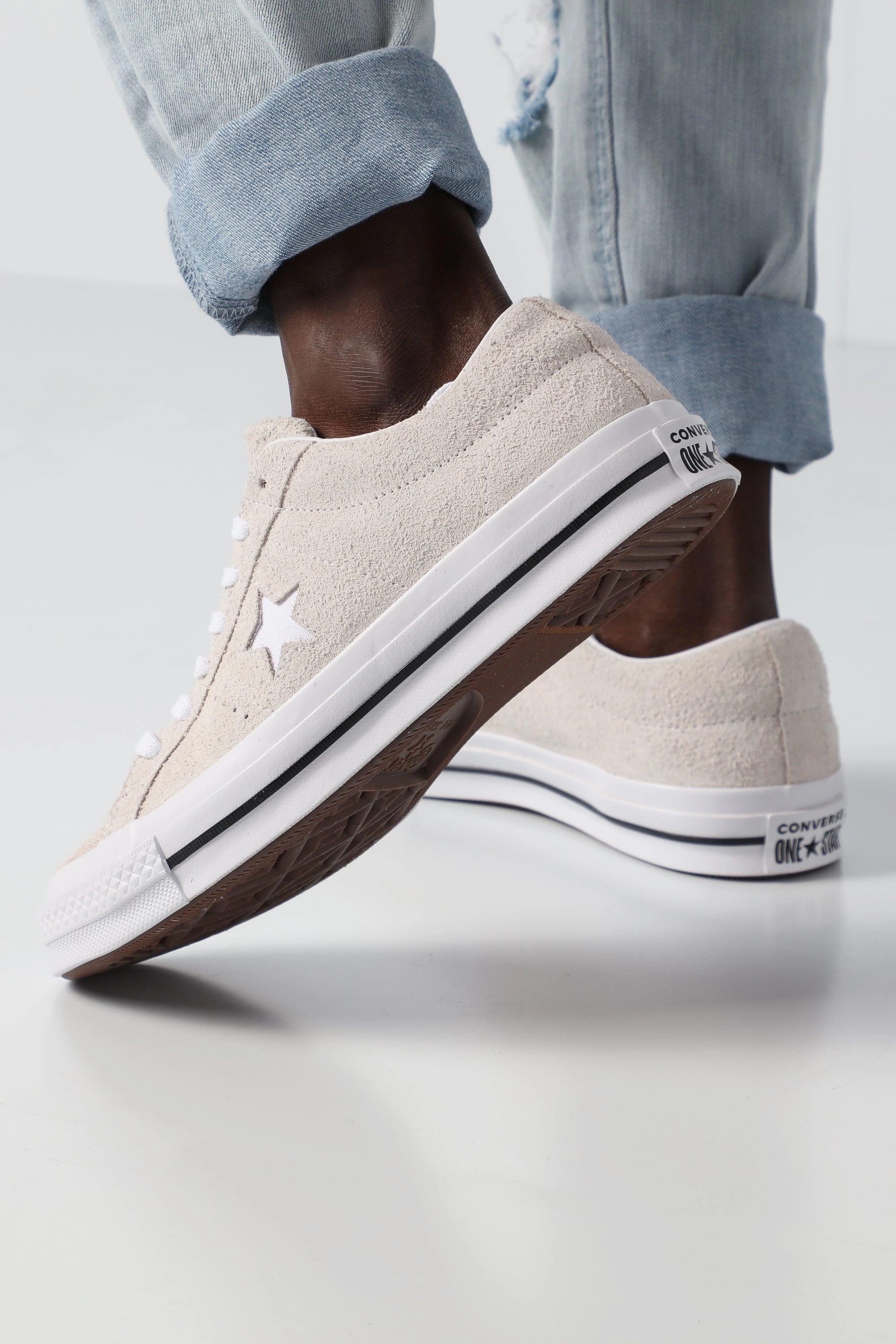 Slip-resistant fit Converse One Star Vintage Suede Low White/Black
