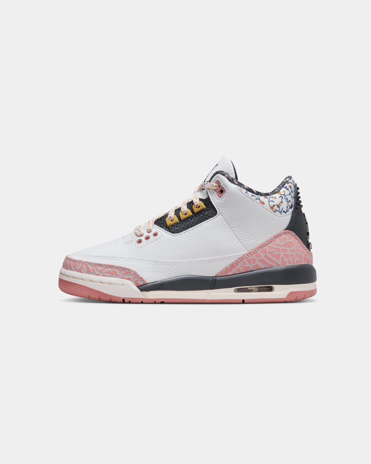 Jordan Kids' Air Jordan 3 Retro "Red Stardust" (GS) White/Anthracite Urban Touch Sneaker Comfort
