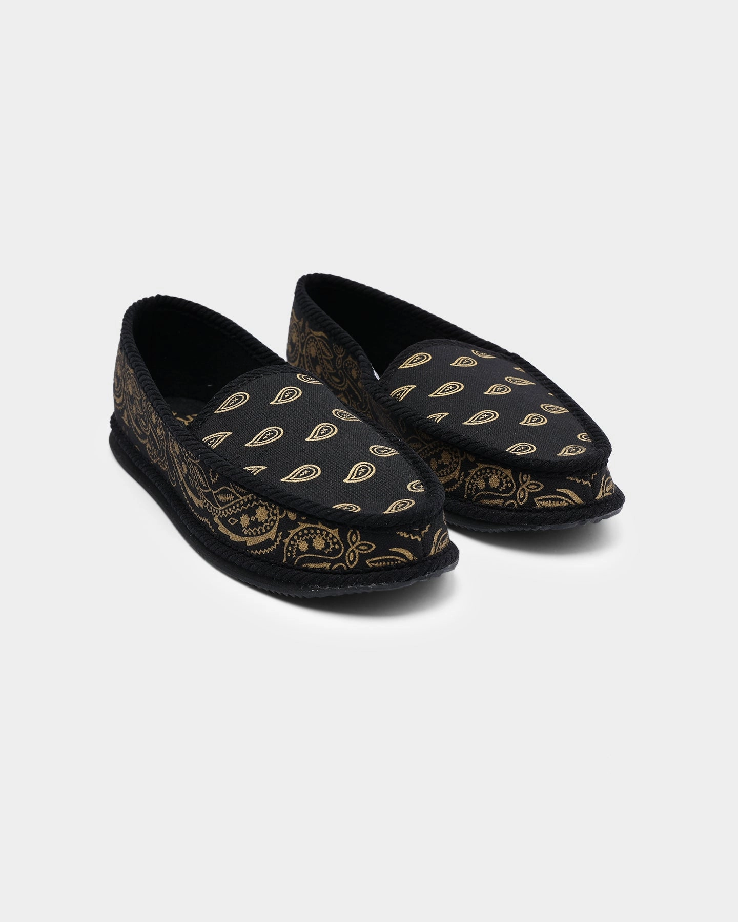 Goat Crew Bandana Slipper Black/Gold Air Circulation Design