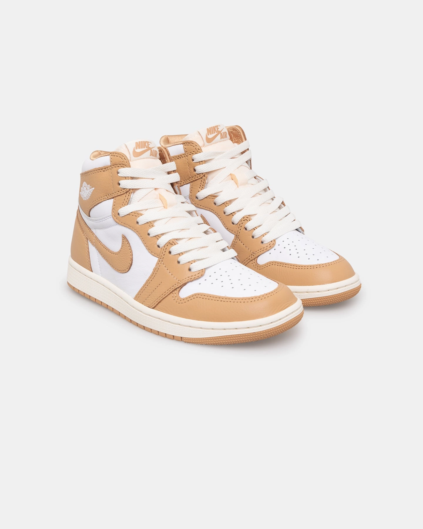 Jordan Women's Air Jordan 1 Retro High OG "Praline" Praline/White/Sail Designer Style