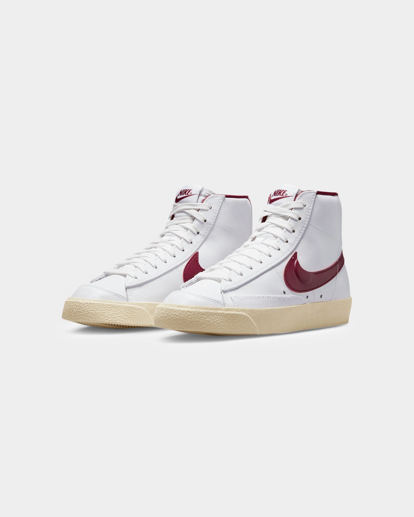 Nike Women's Blazer Low '77 SE "Hangtag Holster" White/Team Red athletic chic