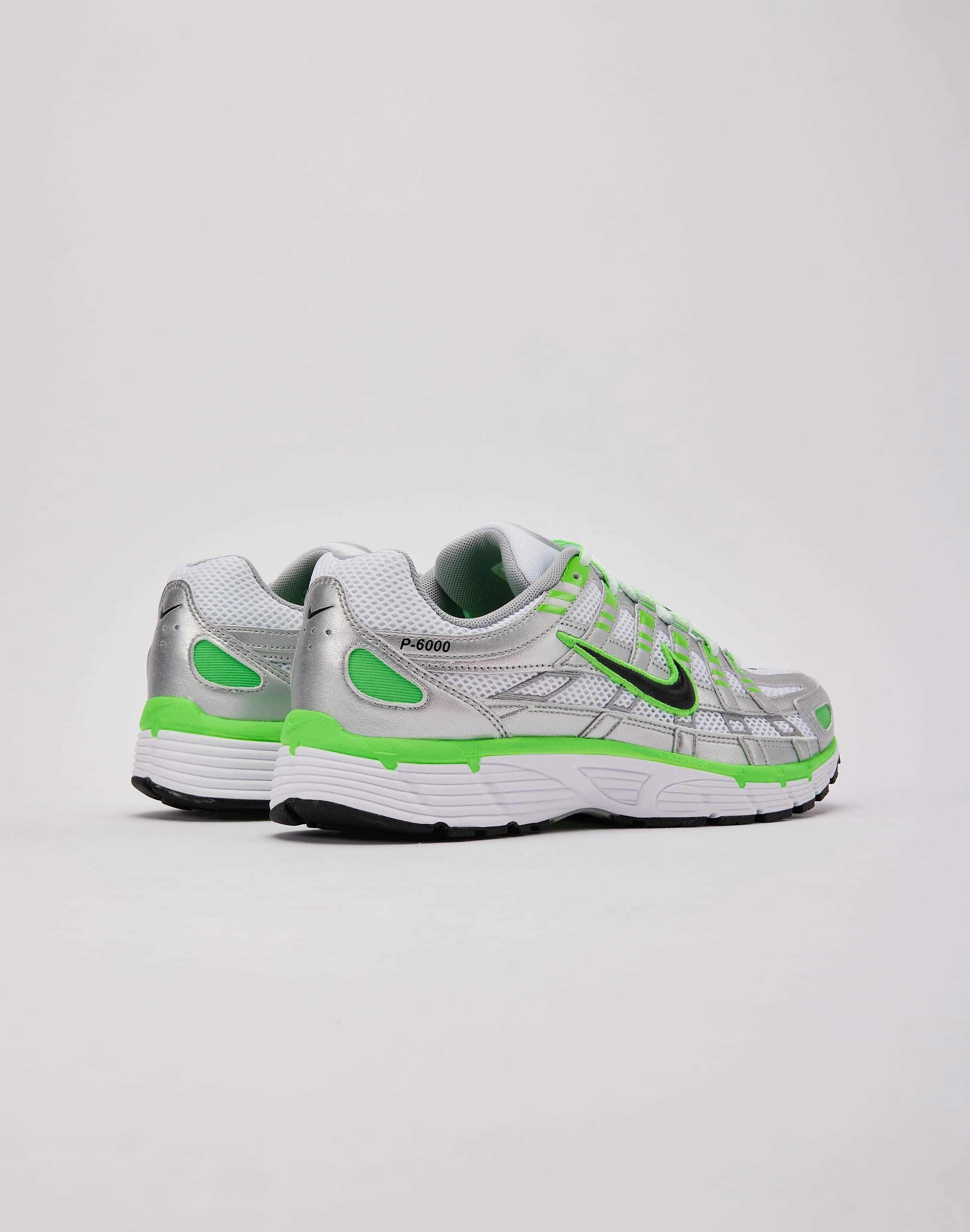 Modern sole Nike P-6000 SE