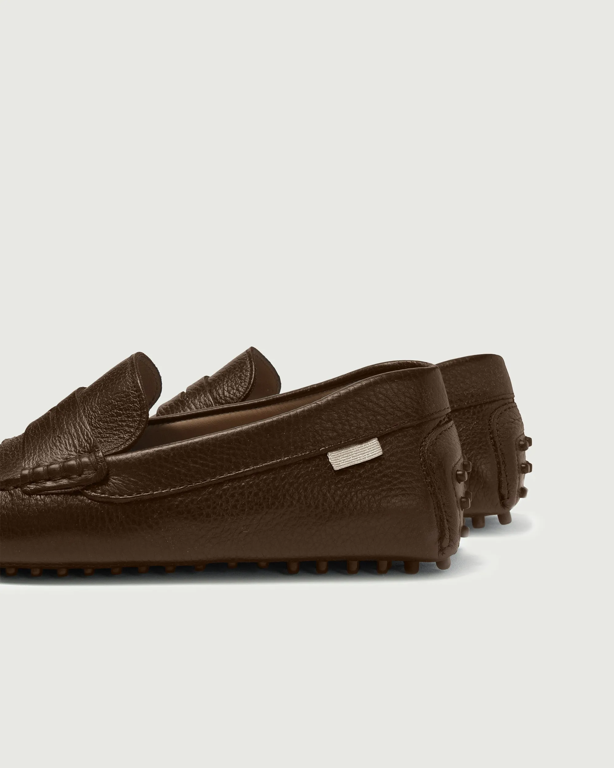 Pastel Tones Light Step Driver | Chocolate Pebbled