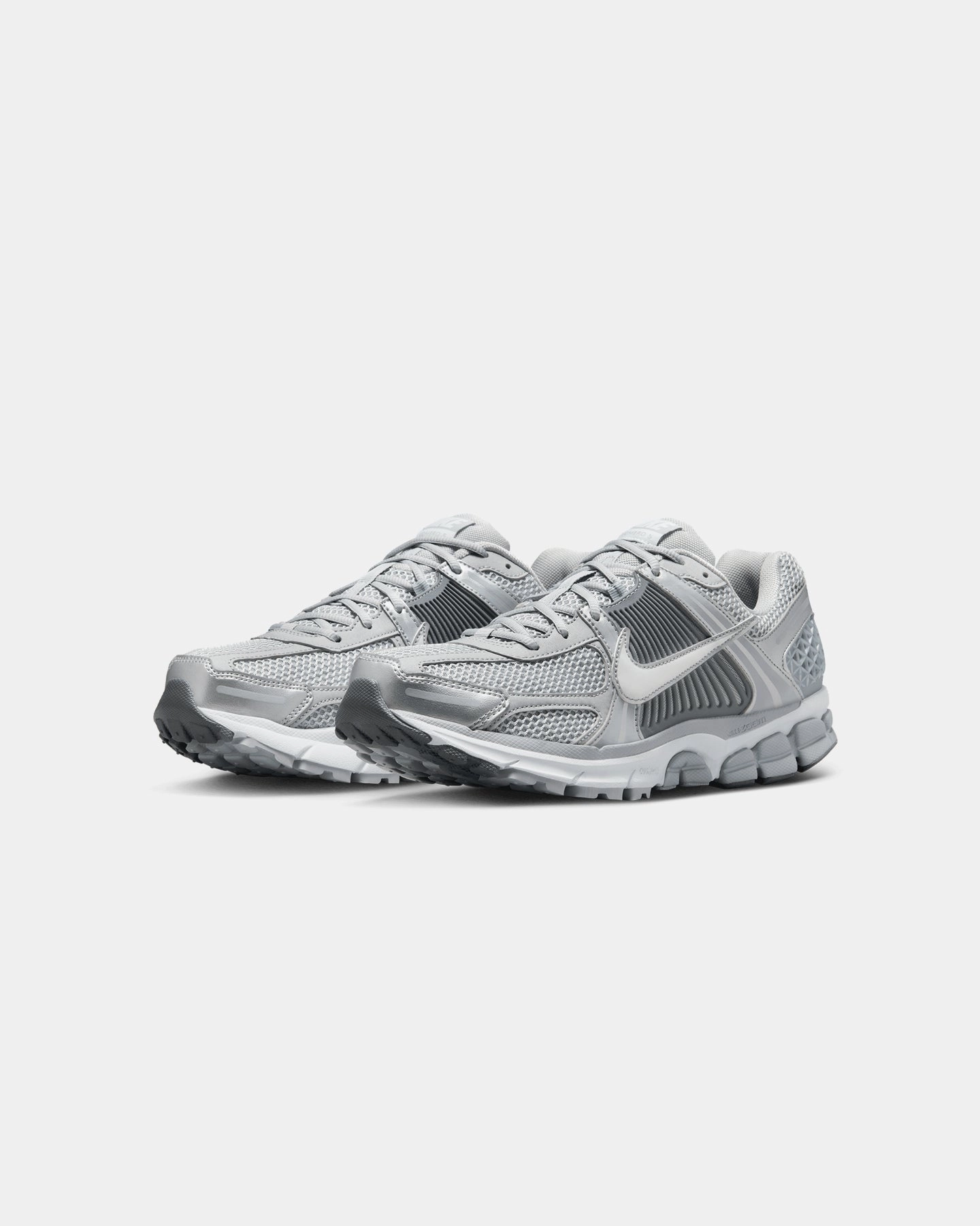 Quiet Lane Minimalist Look Nike Zoom Vomero 5 Wolf Grey/White