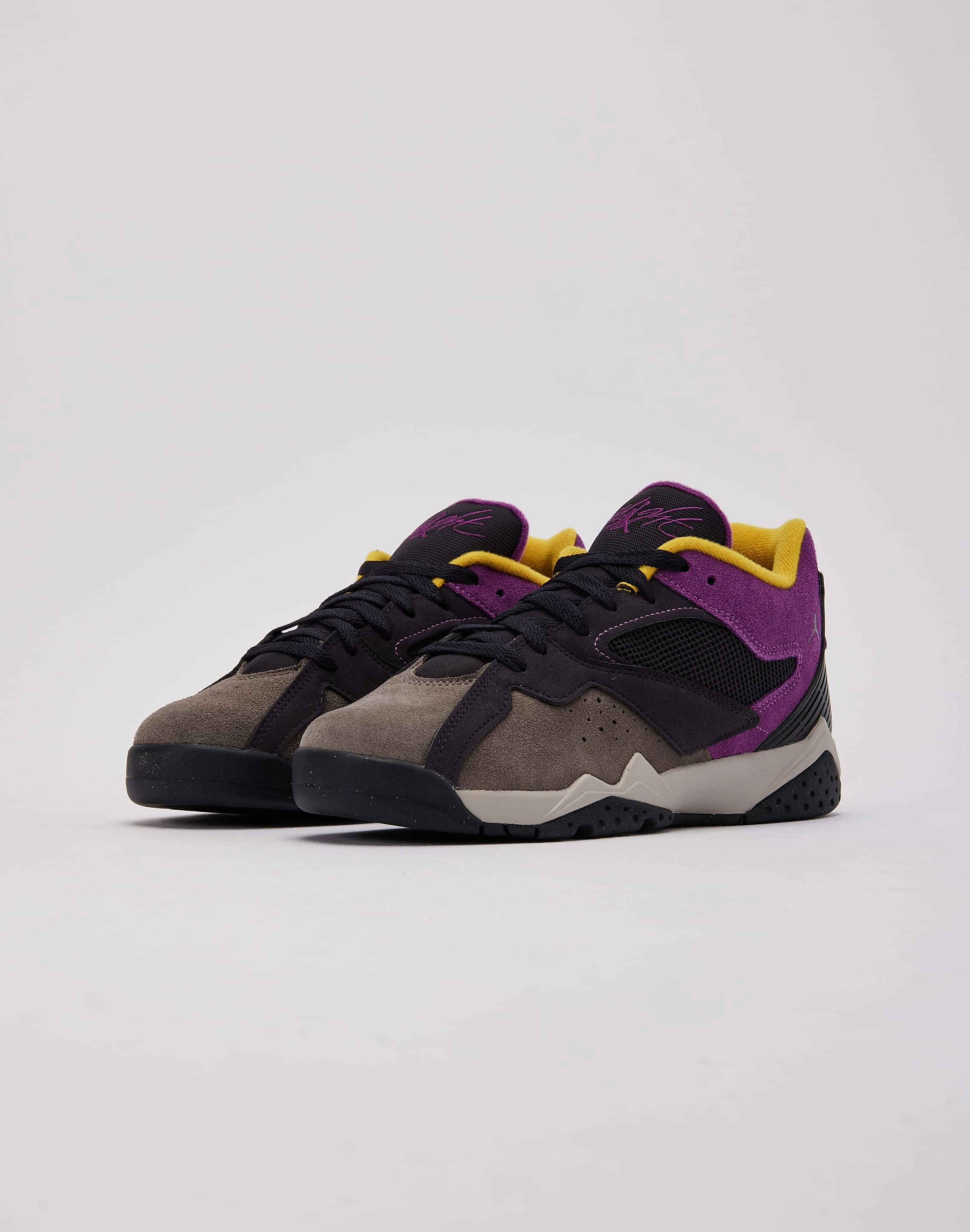 Jordan MVP 92 Grade-School Multi Zone Tread Breathable