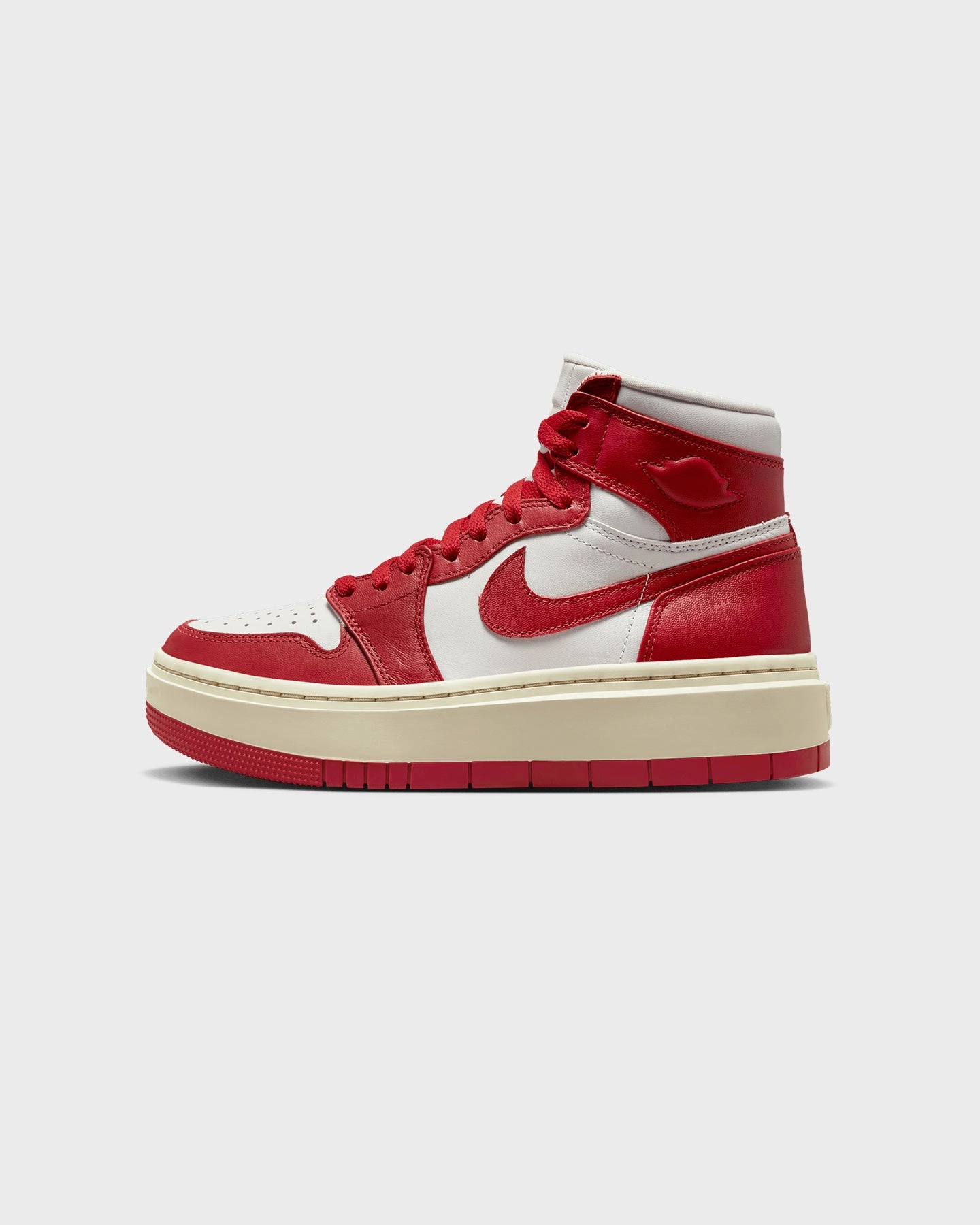 Jordan Women's Air Jordan 1 Elevate Mid Summit White/Varsity Red Contoured Heel Cup