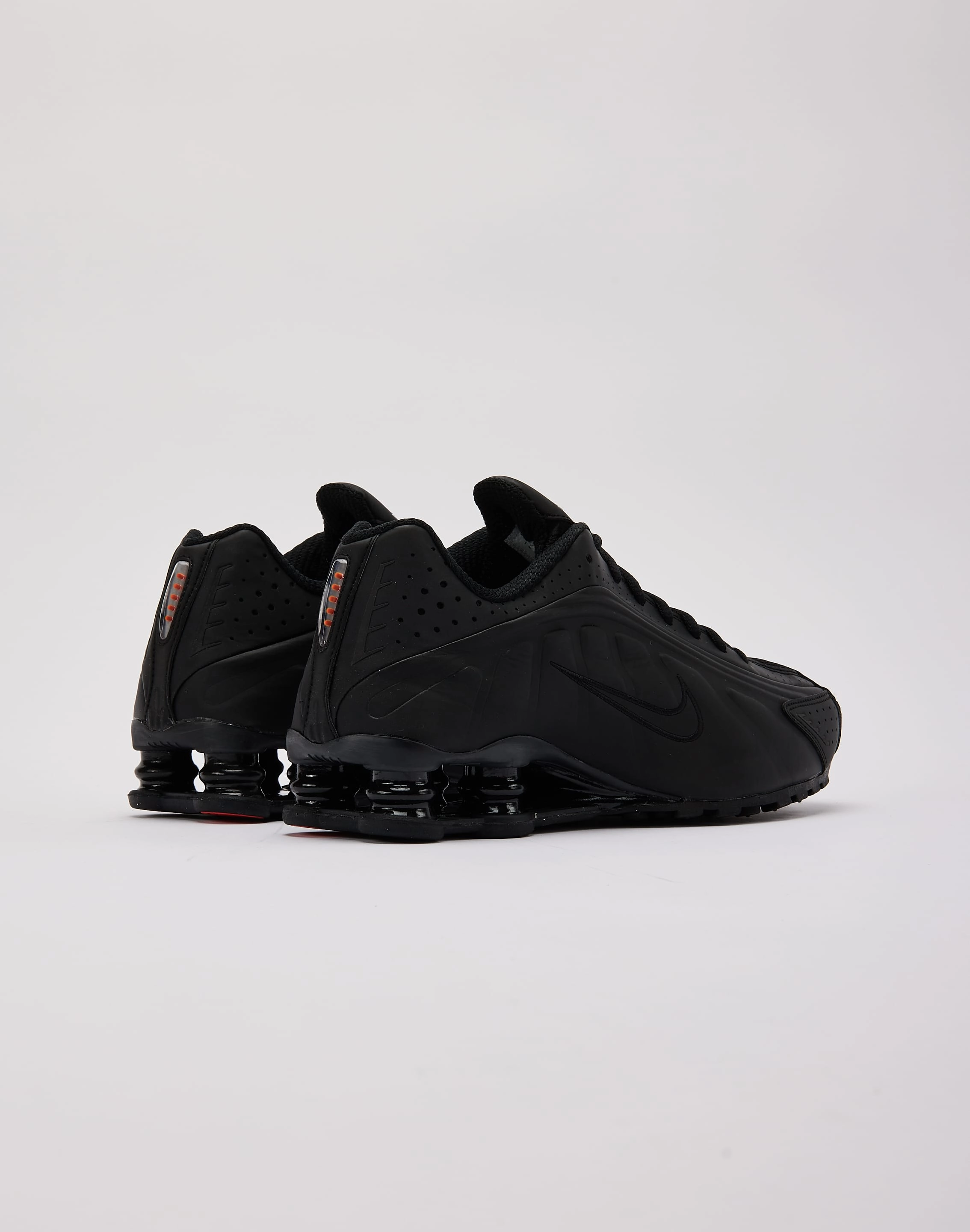Nike Shox R4 Trend-setting silhouette Neutral Top