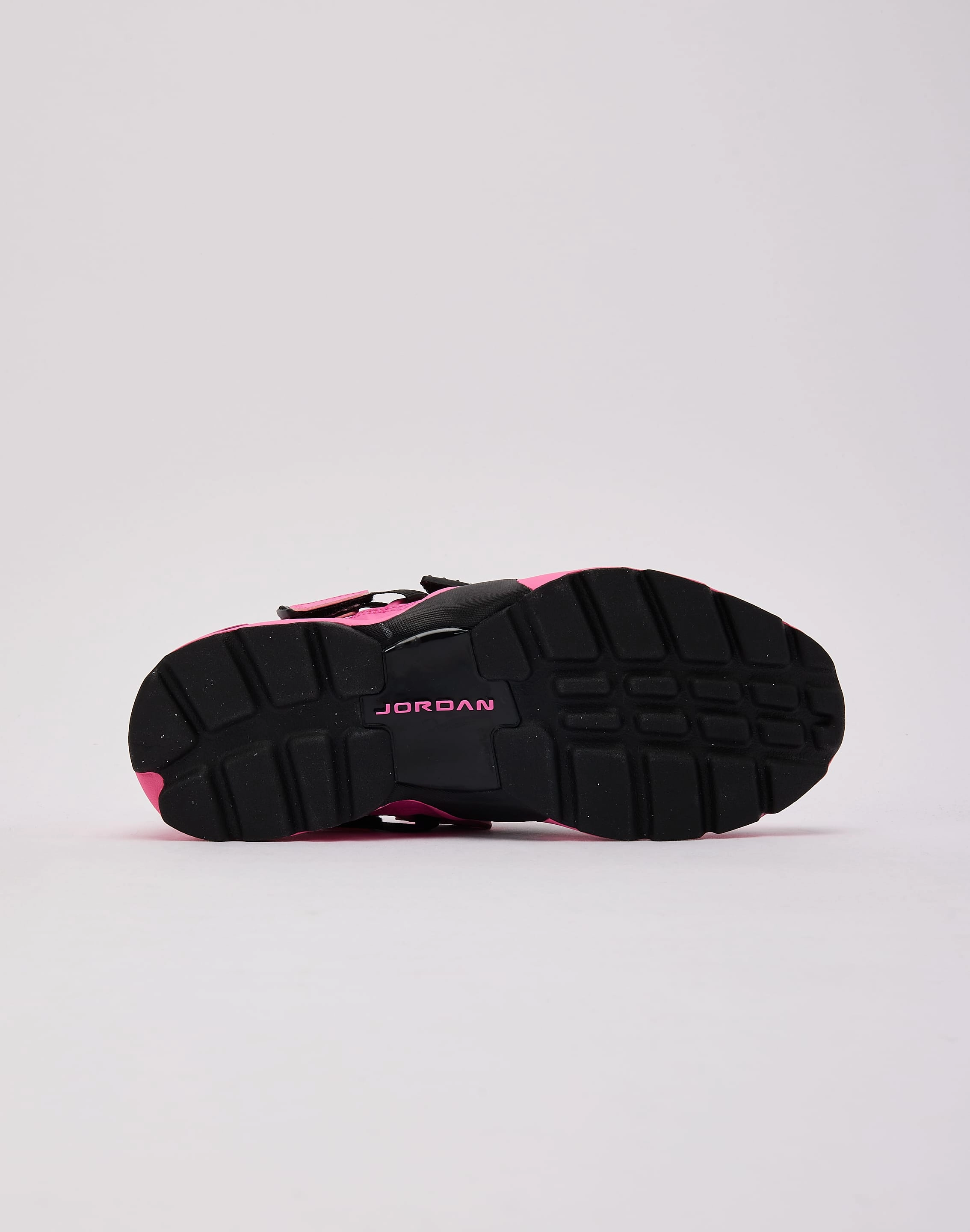 Breathable surface ToeBumper Jordan Trunner LX