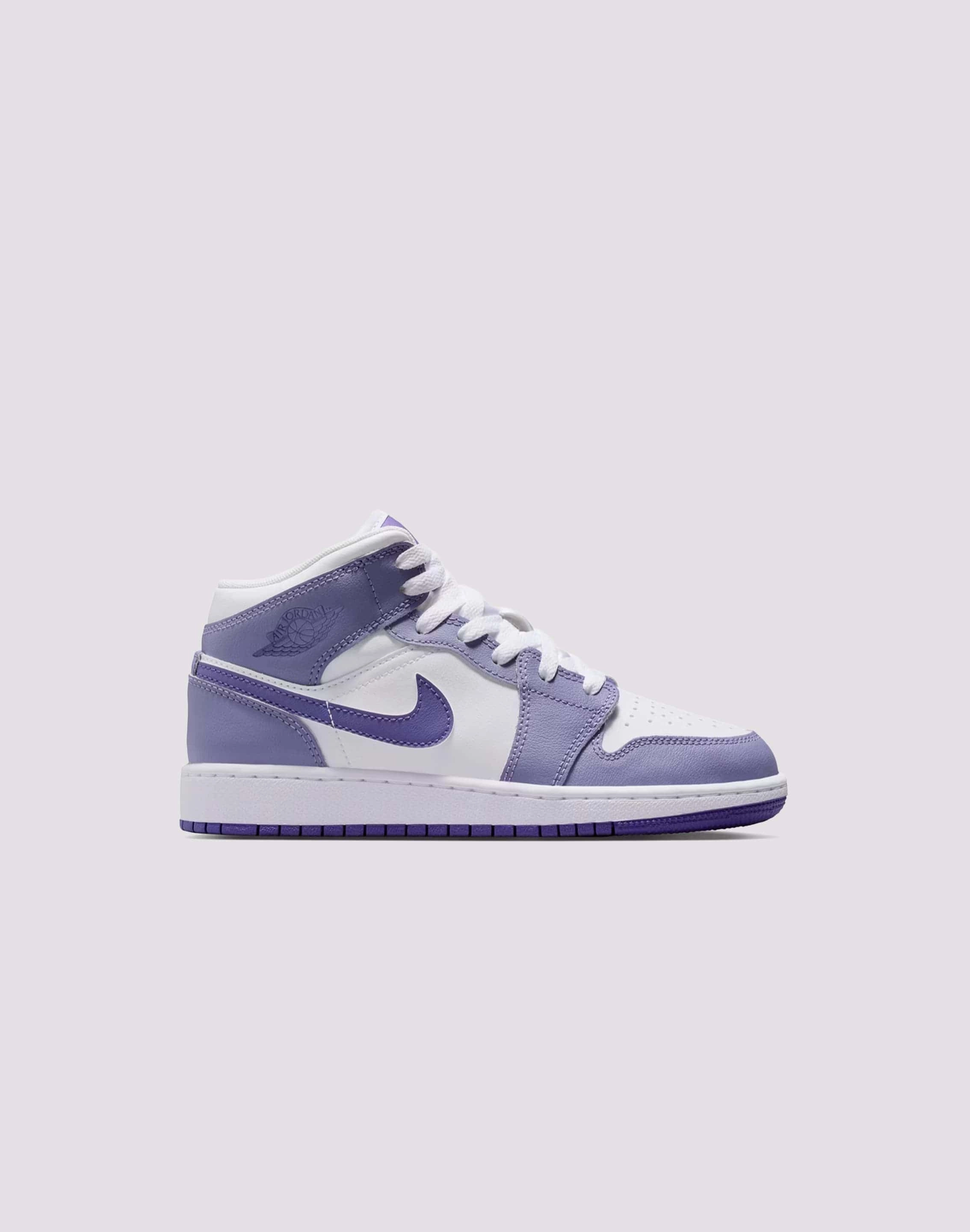 Shock Absorption Core Court Driven Comfort Jordan Air Jordan 1 Mid Grade-School