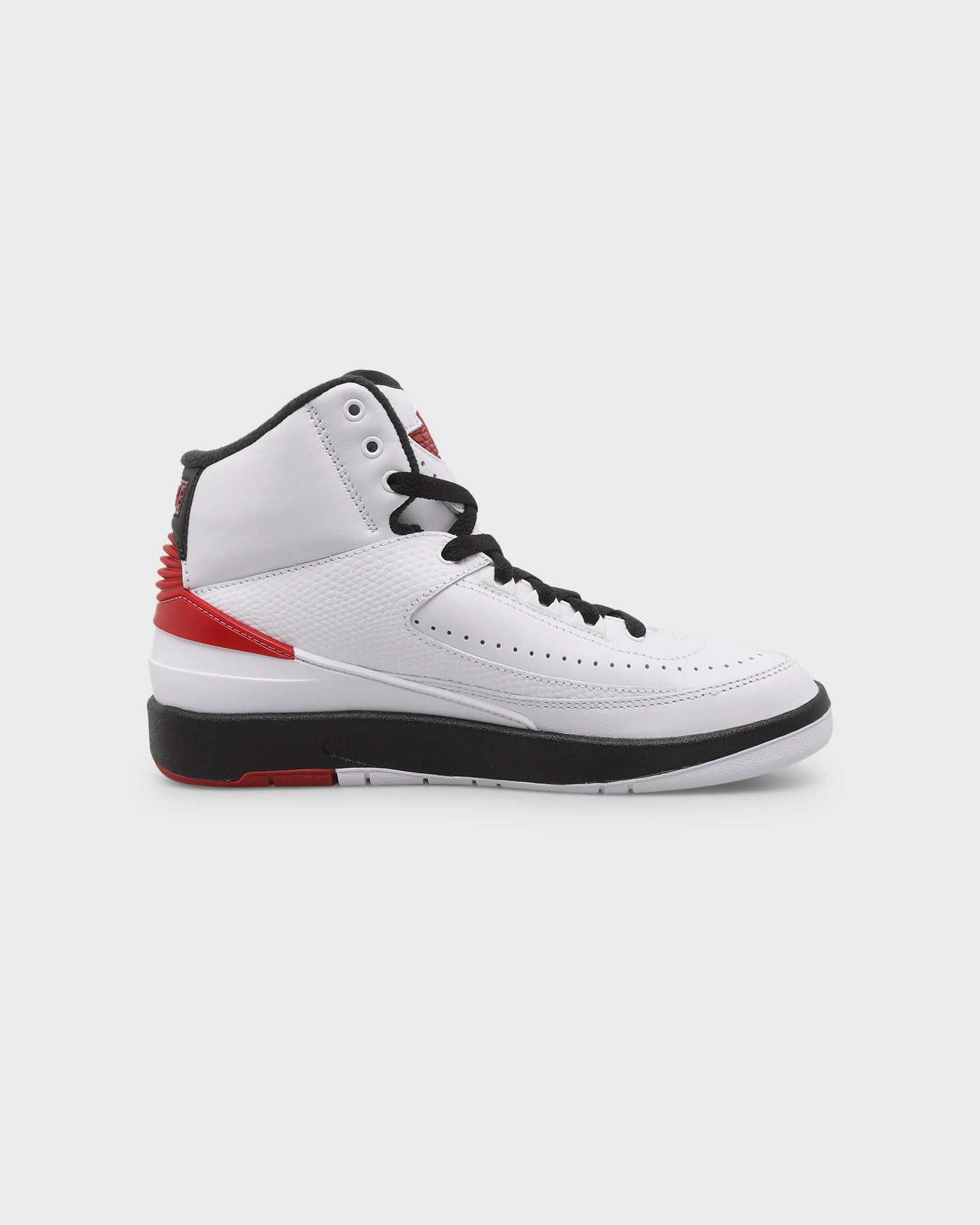 Woven Upper Technology All Base Jordan Kids' Air Jordan 2 Retro (GS) "Chicago" White/Varsity Red