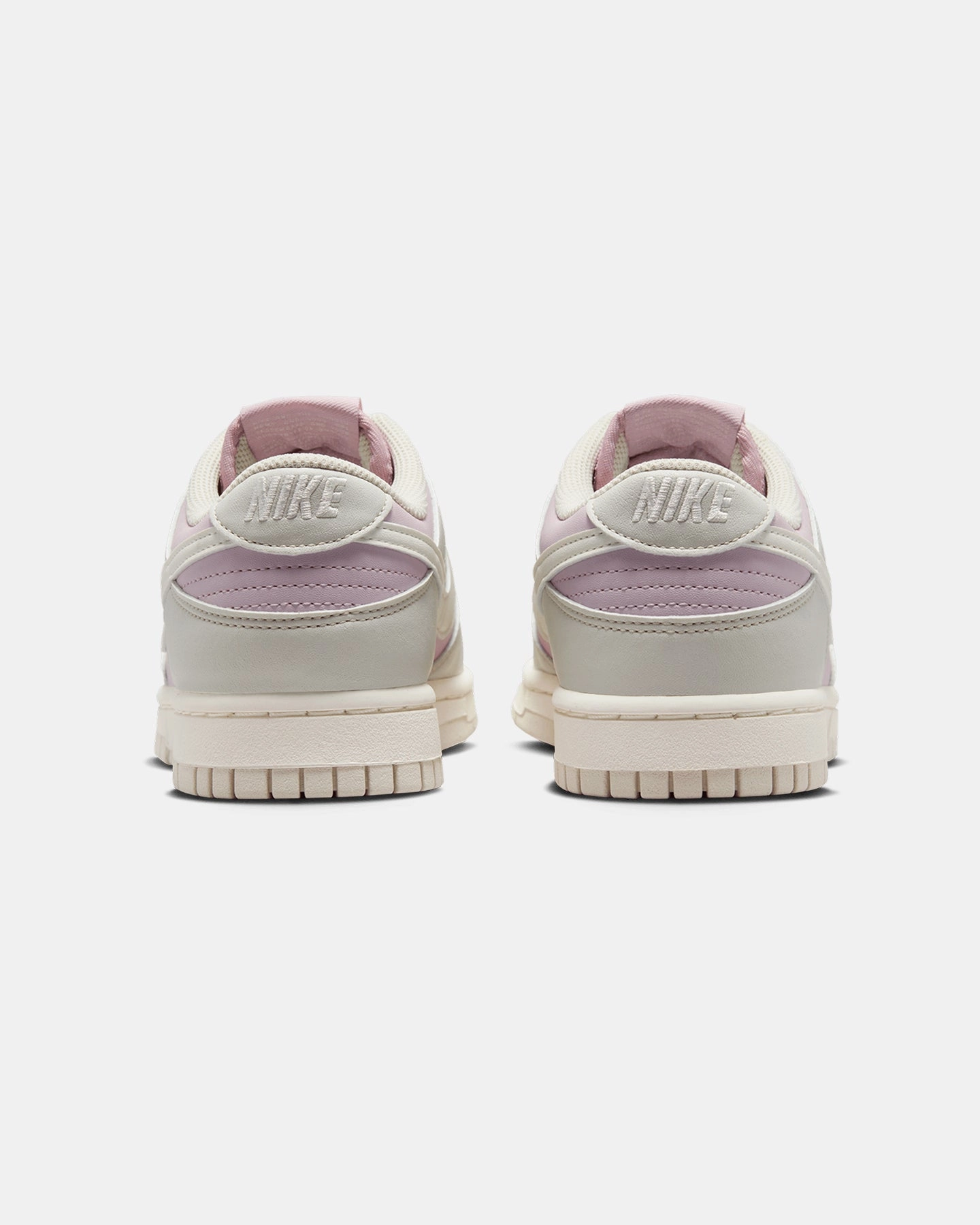 Boosted touch Slim breathability Nike Women's Dunk Low Next Nature Light Bone