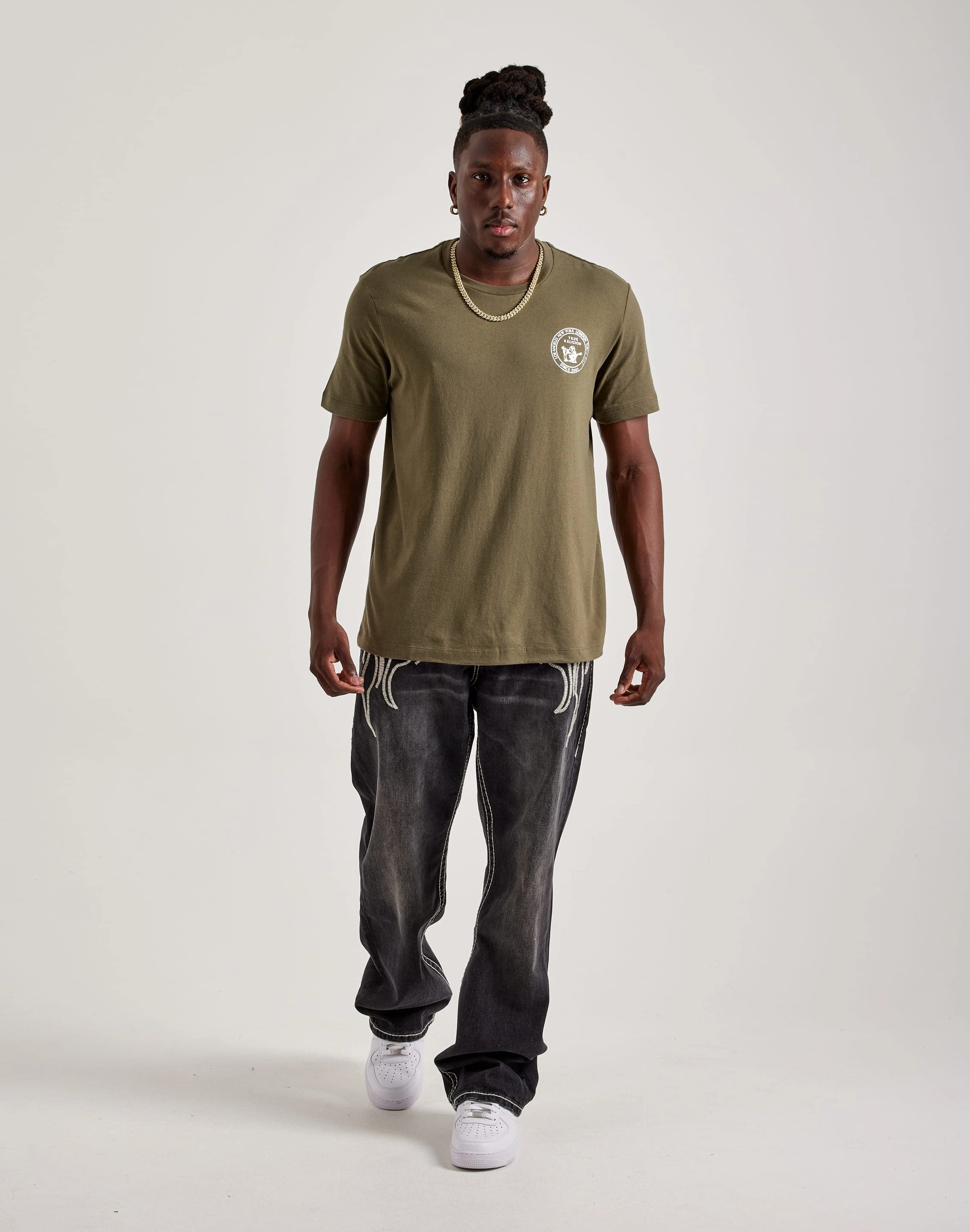 True Religion Stamp Tee Beach Wear cross - trainers' versatility