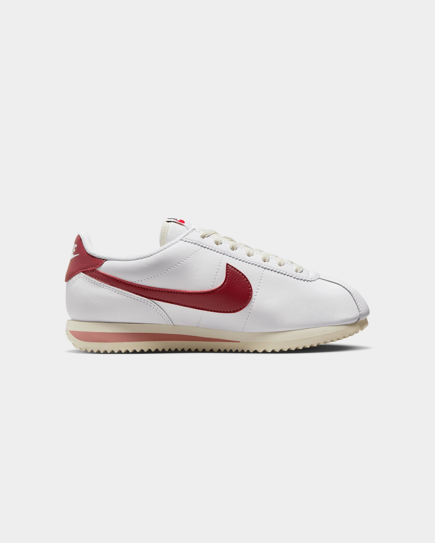 Street traction Nike Women's Cortez "White Red Stardust" White/Cedar-Red