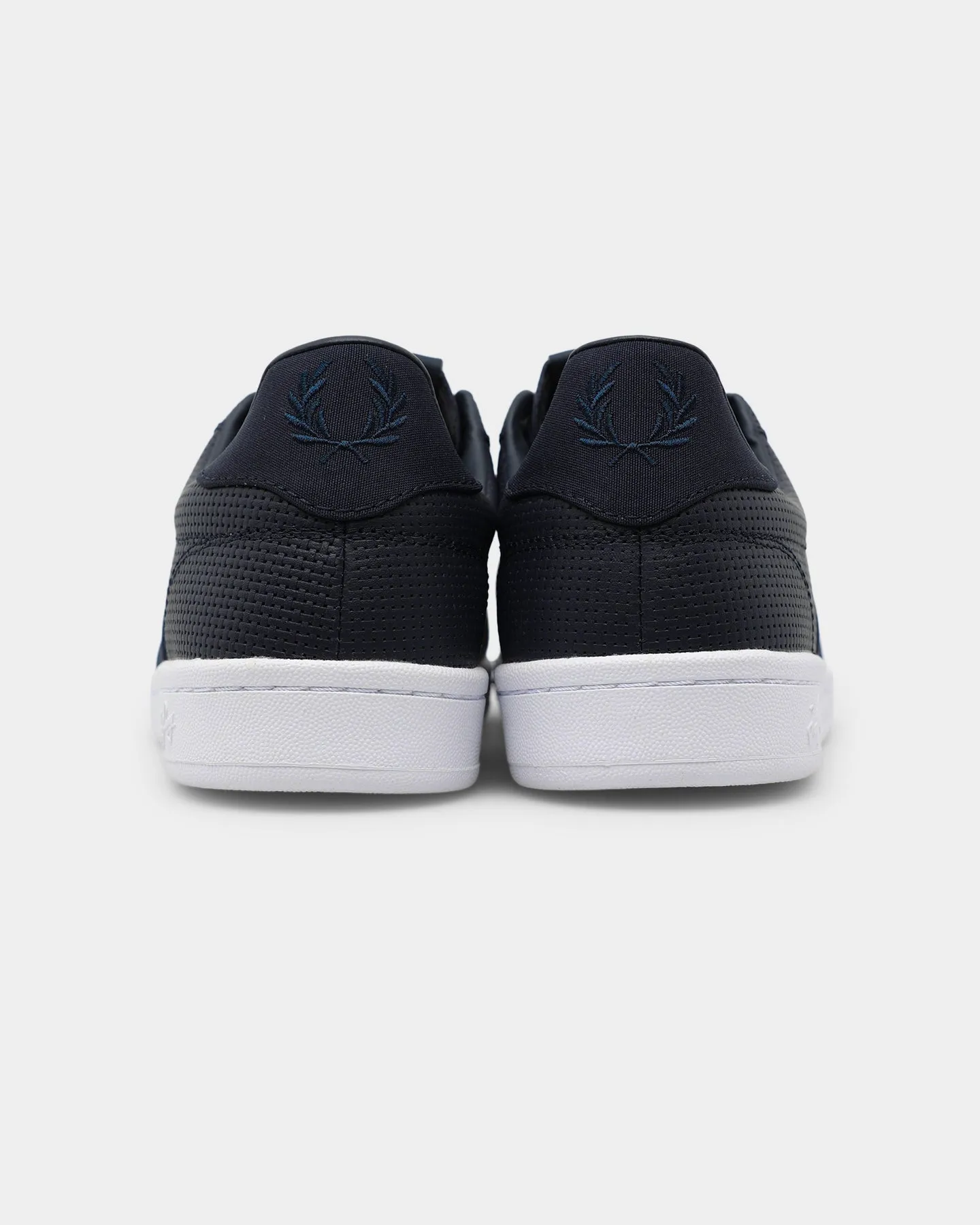 Fred Perry B721 Navy Blister prevention