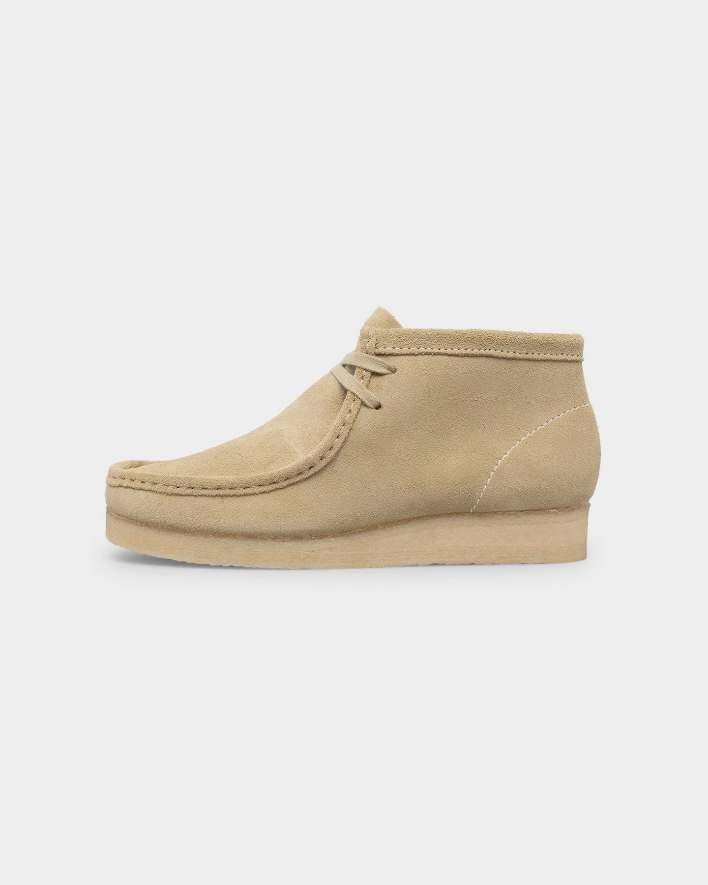 most modern city dwellers Clarks Originals Women's Wallabee Boot (M) Maple