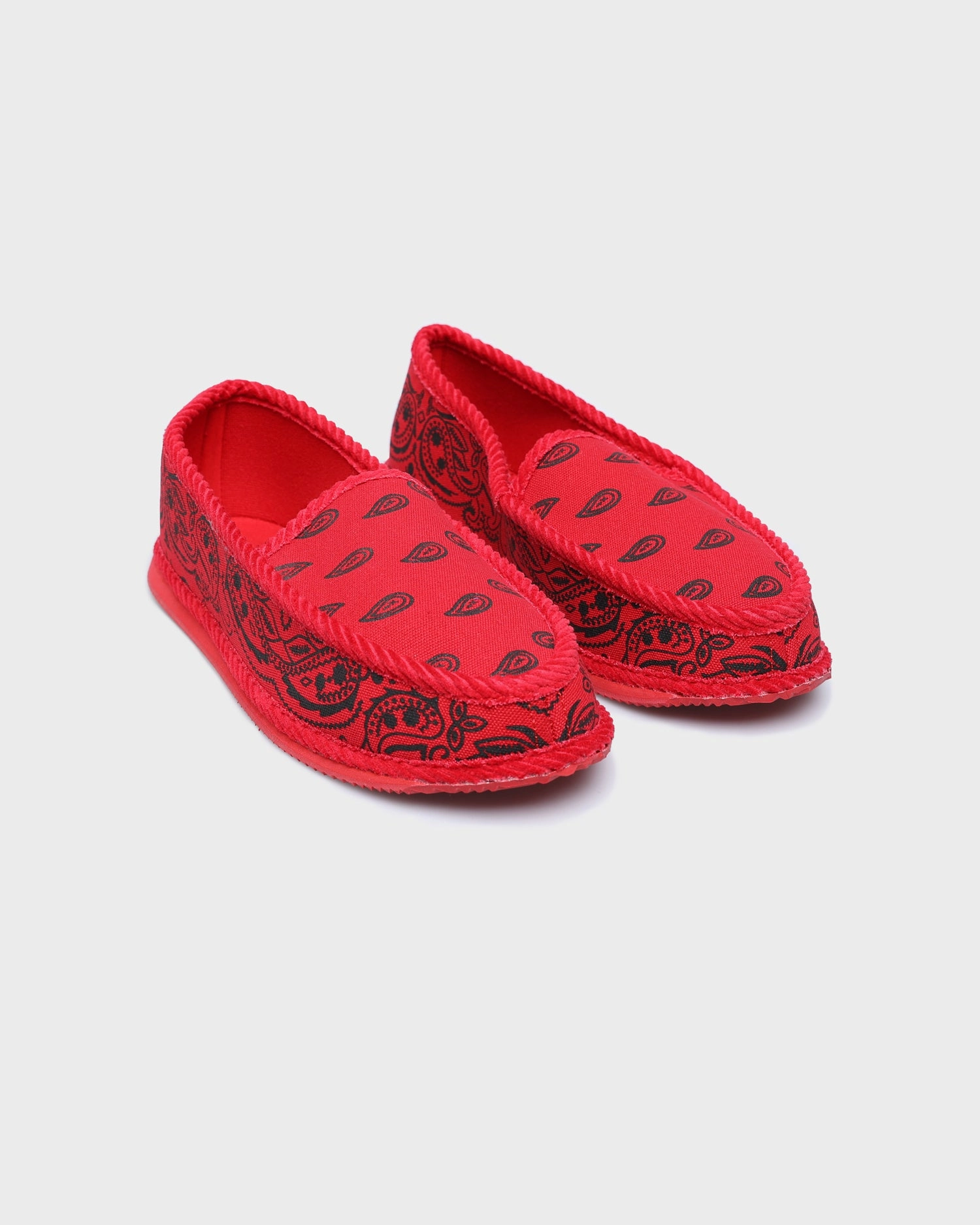 Optimal Flexibility Goat Crew Bandana Slipper Red/Black