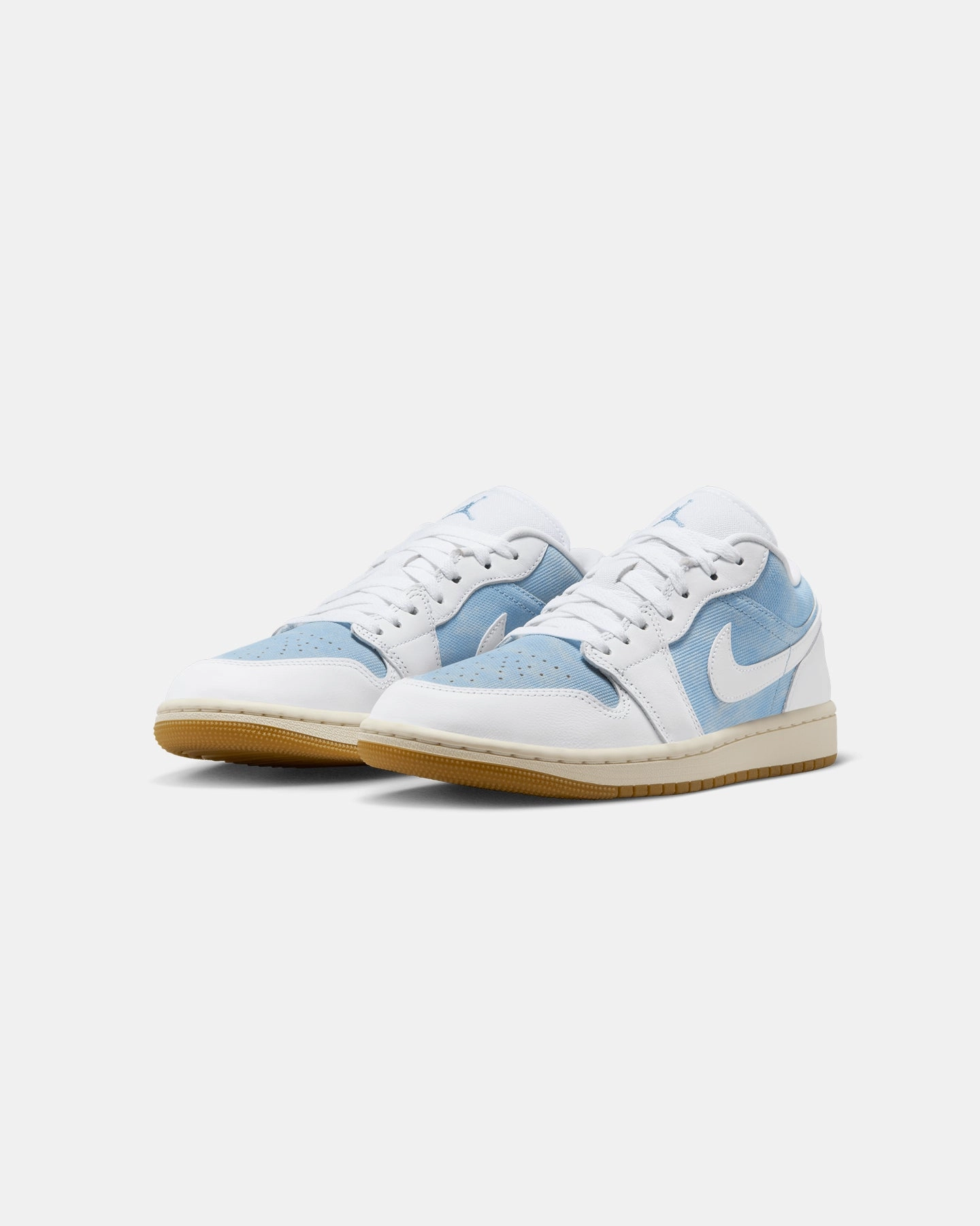 Jordan Women's Air Jordan 1 Low SE "Denim" Blue/Gum breathability - level