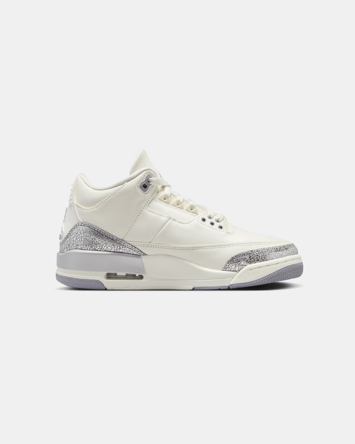 Jordan Women's Air Jordan 3 Retro "Metallic Silver" Sail/Cement Grey Zero Drop Profile