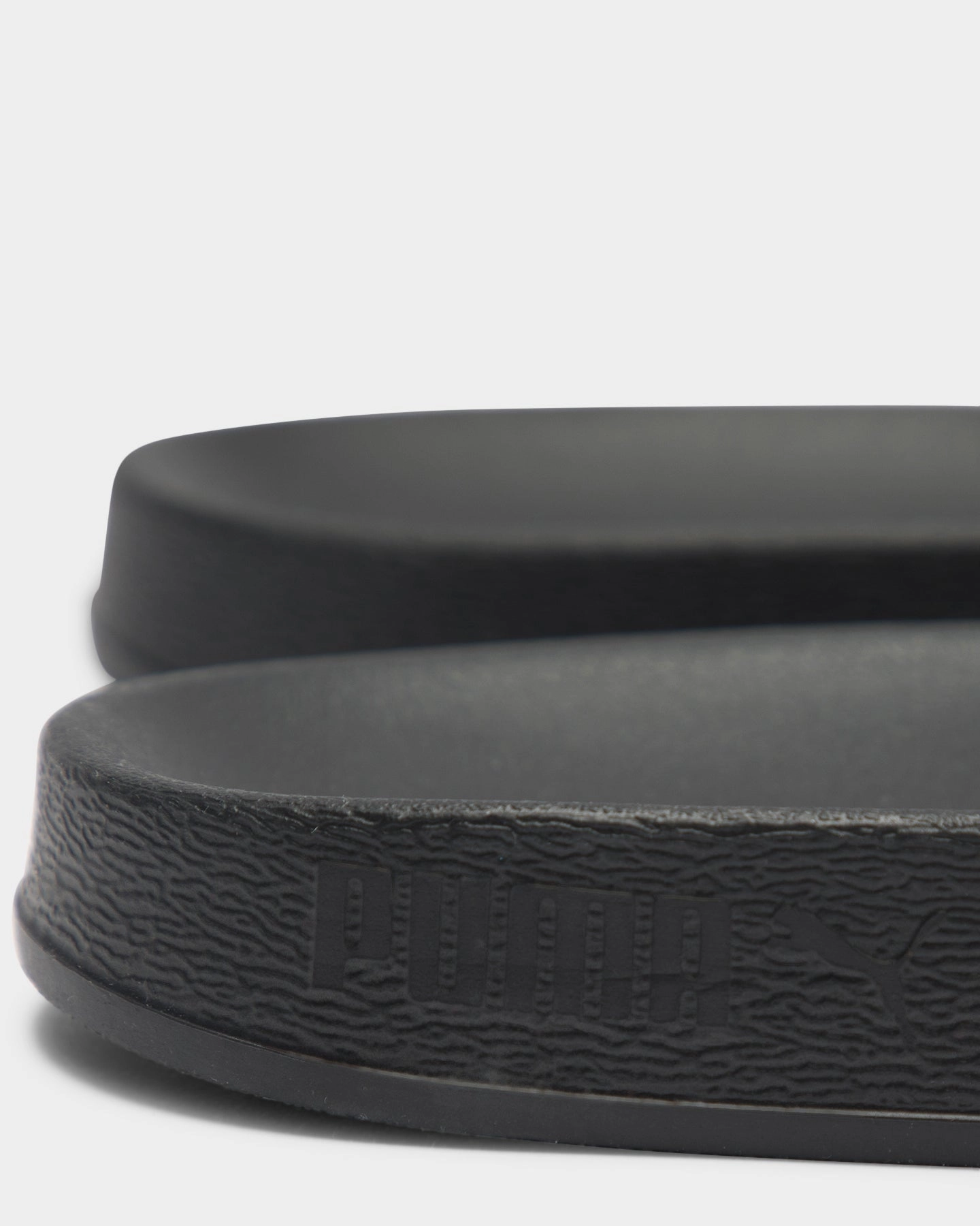 Slim flair beach - style Puma Leadcat FTR Suede Classic Slide Black Suede