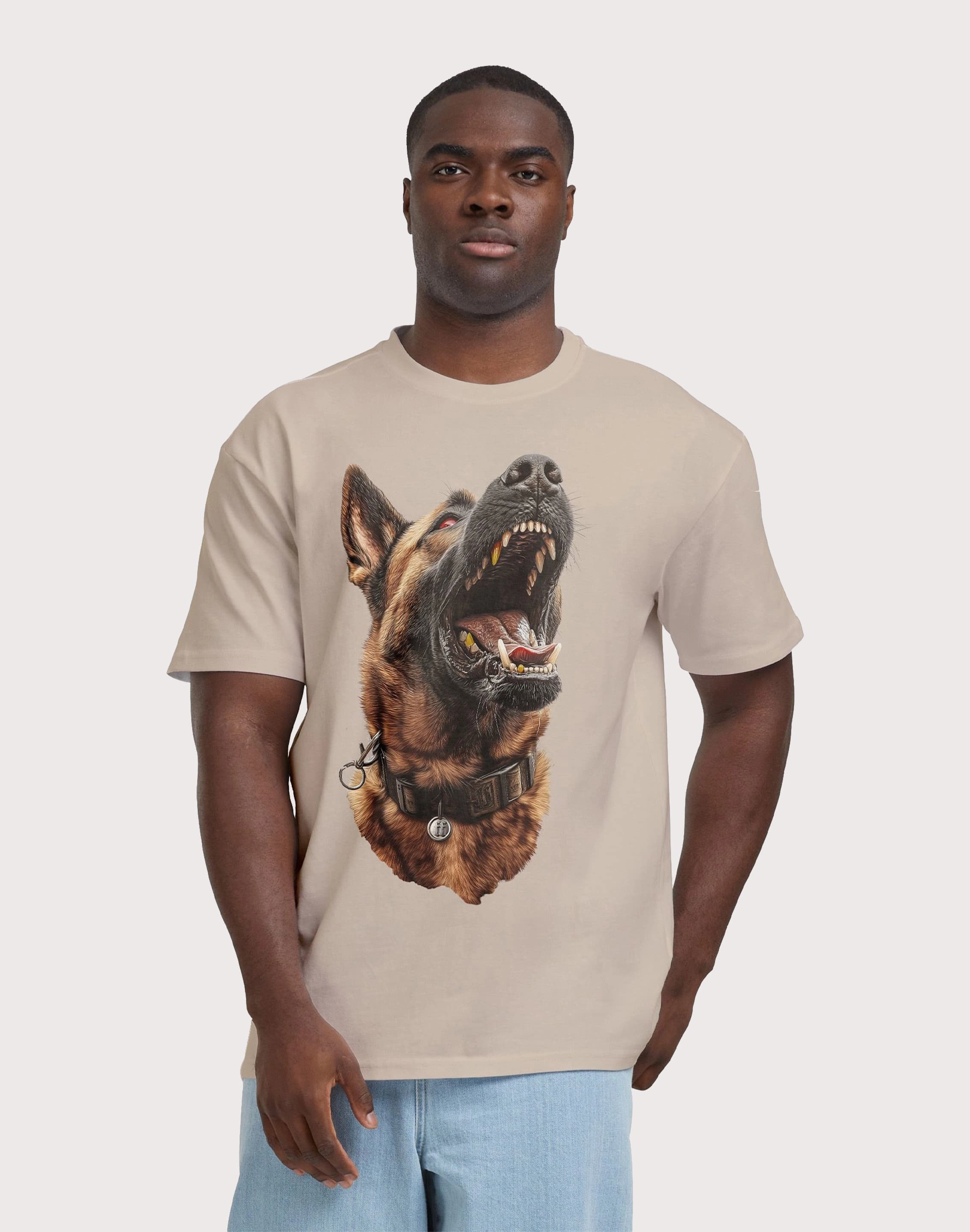 URBAN CLASSICS Forgotten Faces Mans Best Friend Wet Sand Tee Unbeatable Traction Recycled Material Footbed