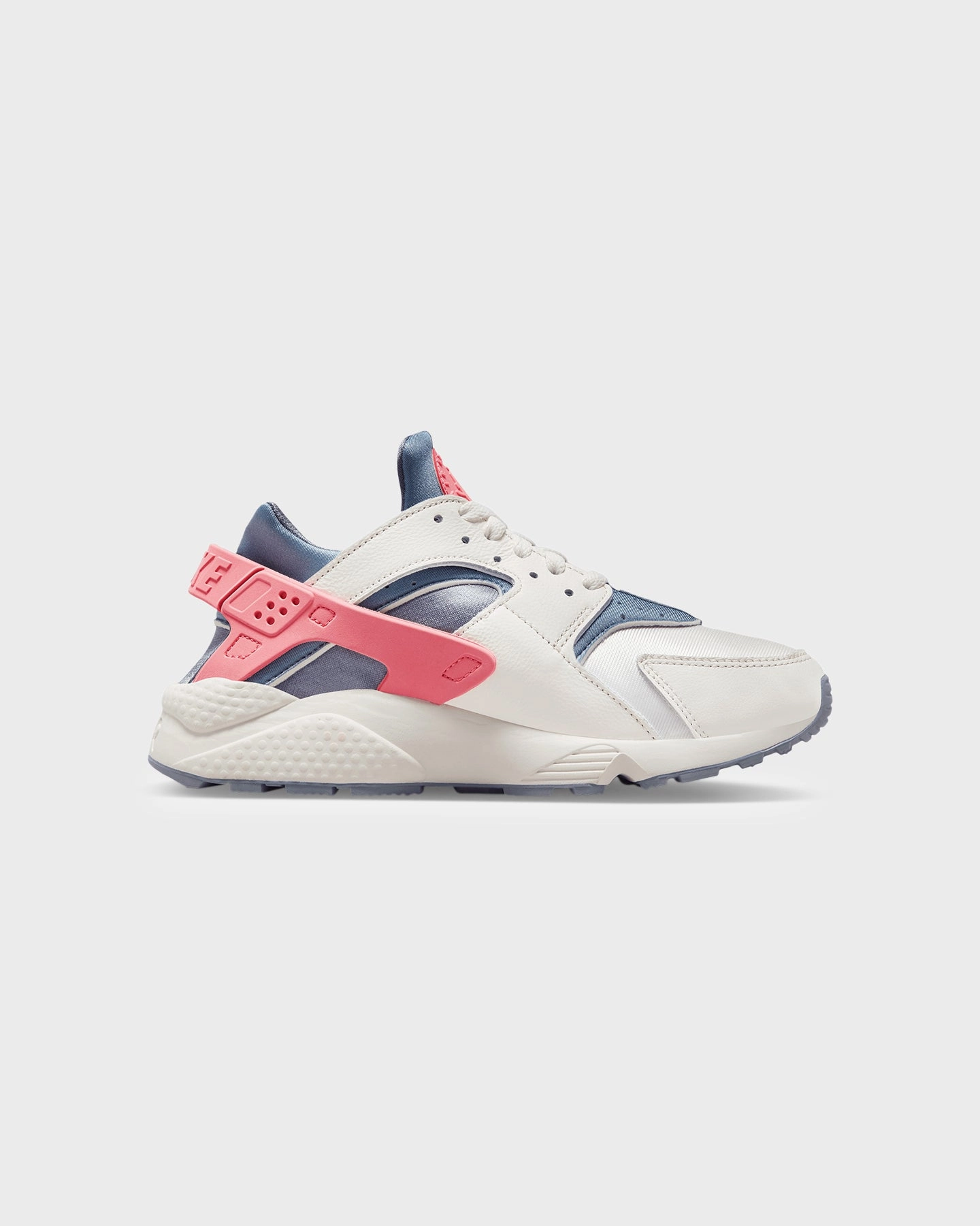Nike Women's Air Huarache "Ashen Slate Coral" Ashen Slate Padded materials Streamlined silhouette