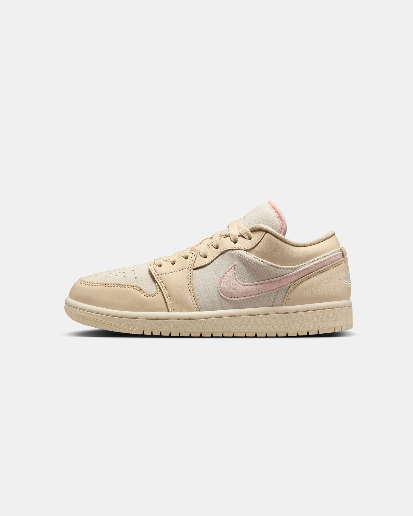 outdoor - style Jordan Women's Air Jordan 1 Low SE "Linen" Muslin/Legend Pink