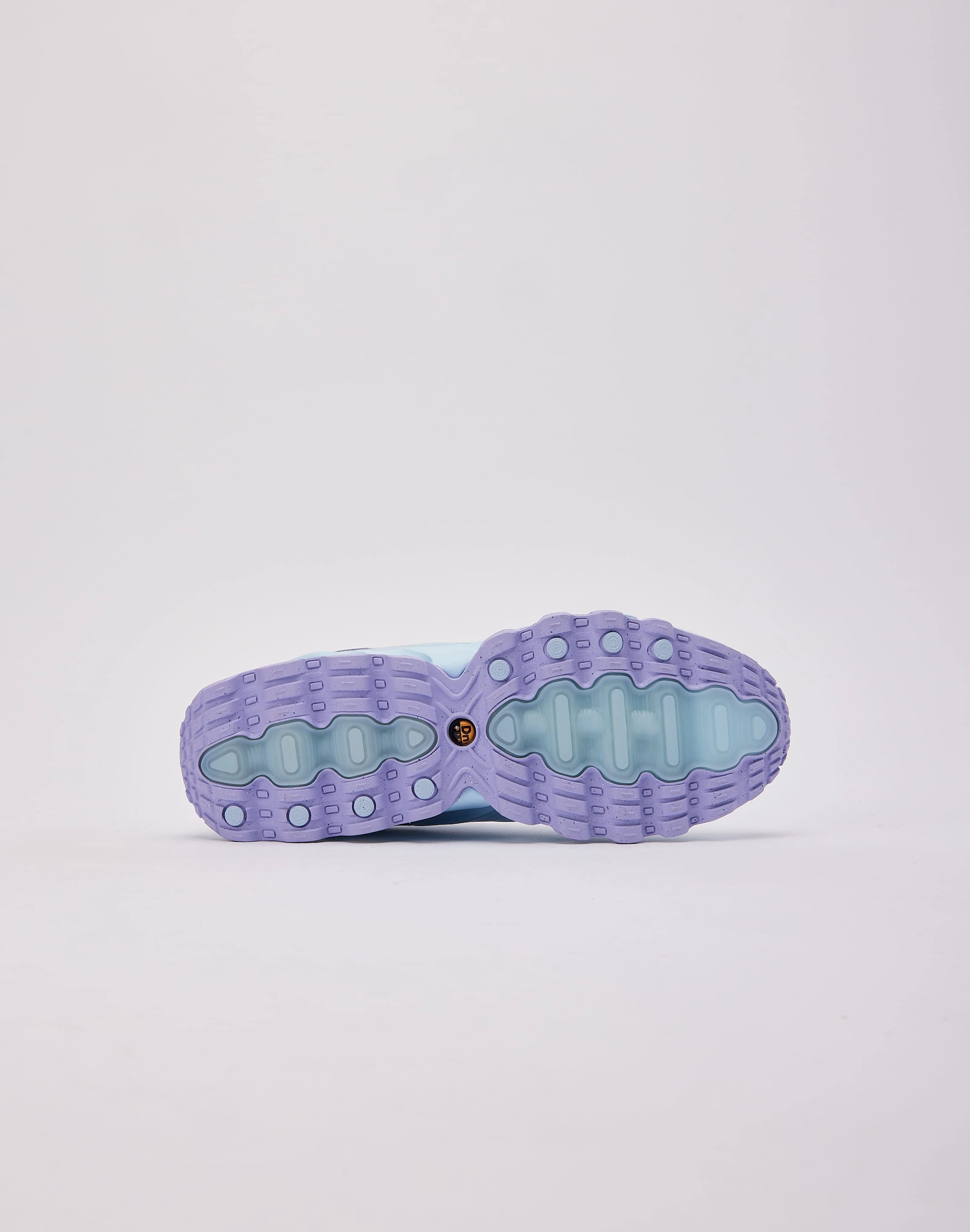 Nike Air Max Dn8 Grade-School Magnetic Closure System