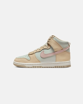 Anti Slip Tread Pattern Optimal ease Nike Women's Dunk High Sanddrift/Pink