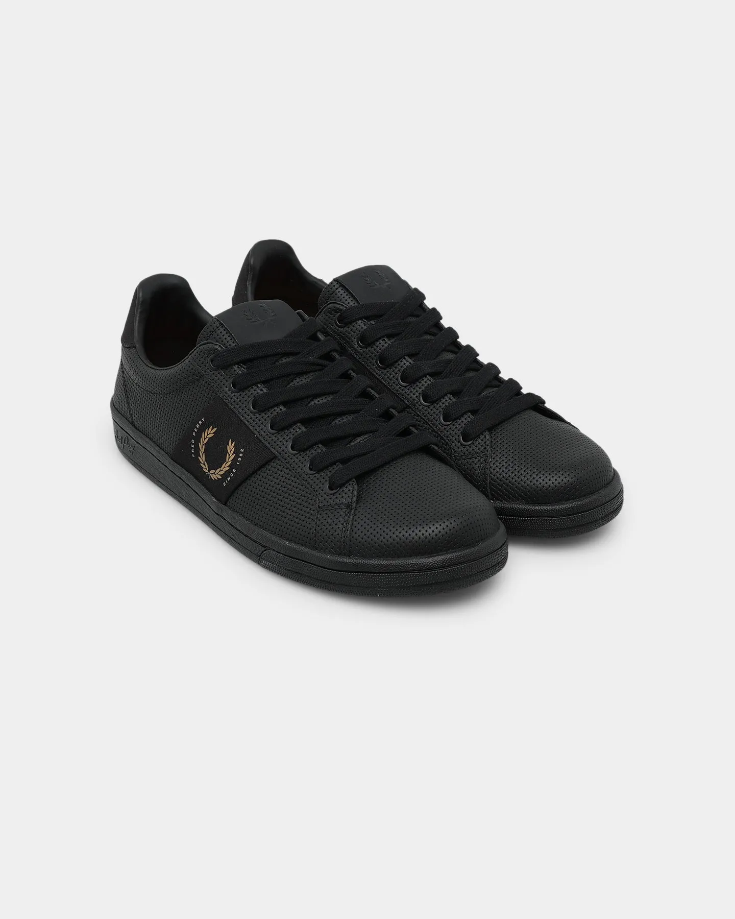 Fred Perry B721 Black Padded look walking - specific benefits