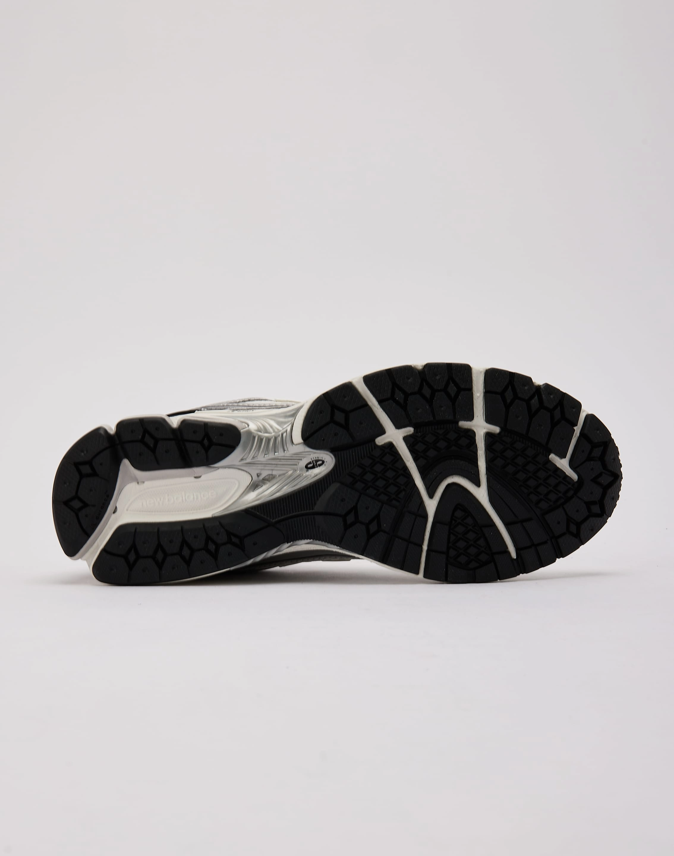 New Balance 1906R Smooth exterior