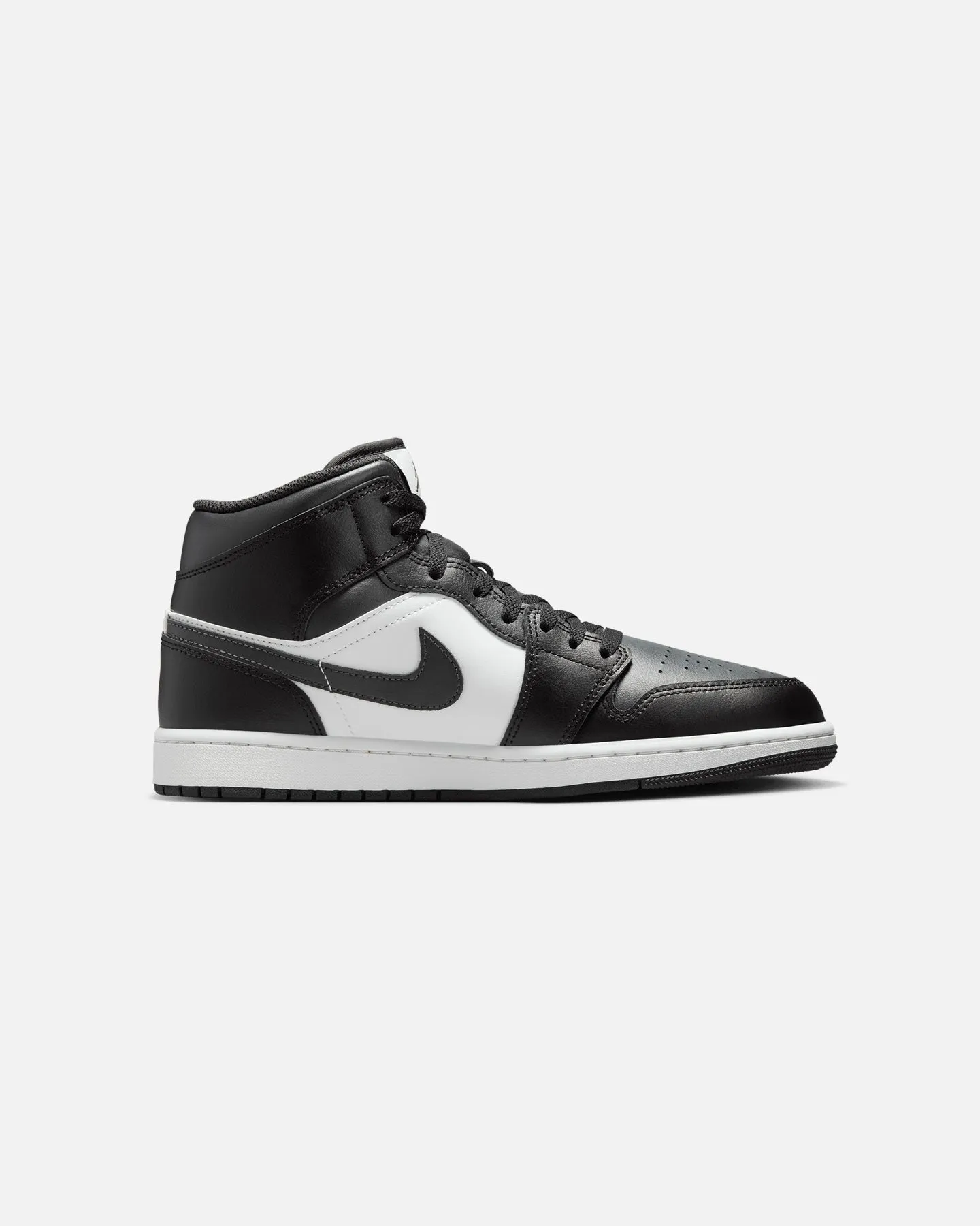 Smooth Fit Quick Change Jordan Air Jordan 1 Mid "Off Noir Toe"  Black/White