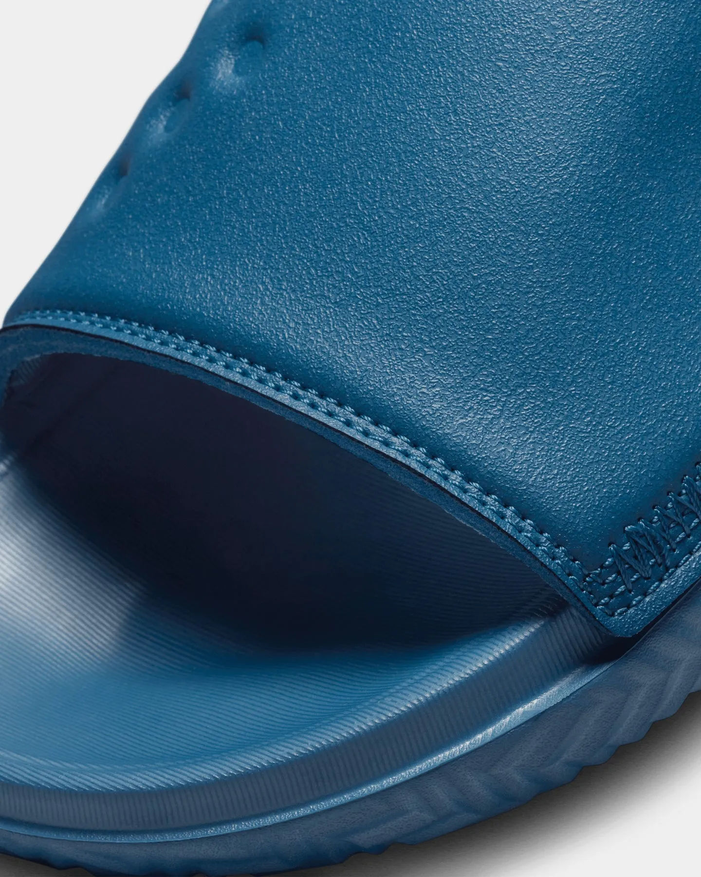 Jordan Jordan Play True Blue Anti Slip Tread Pattern Impact Dispersal Geometry