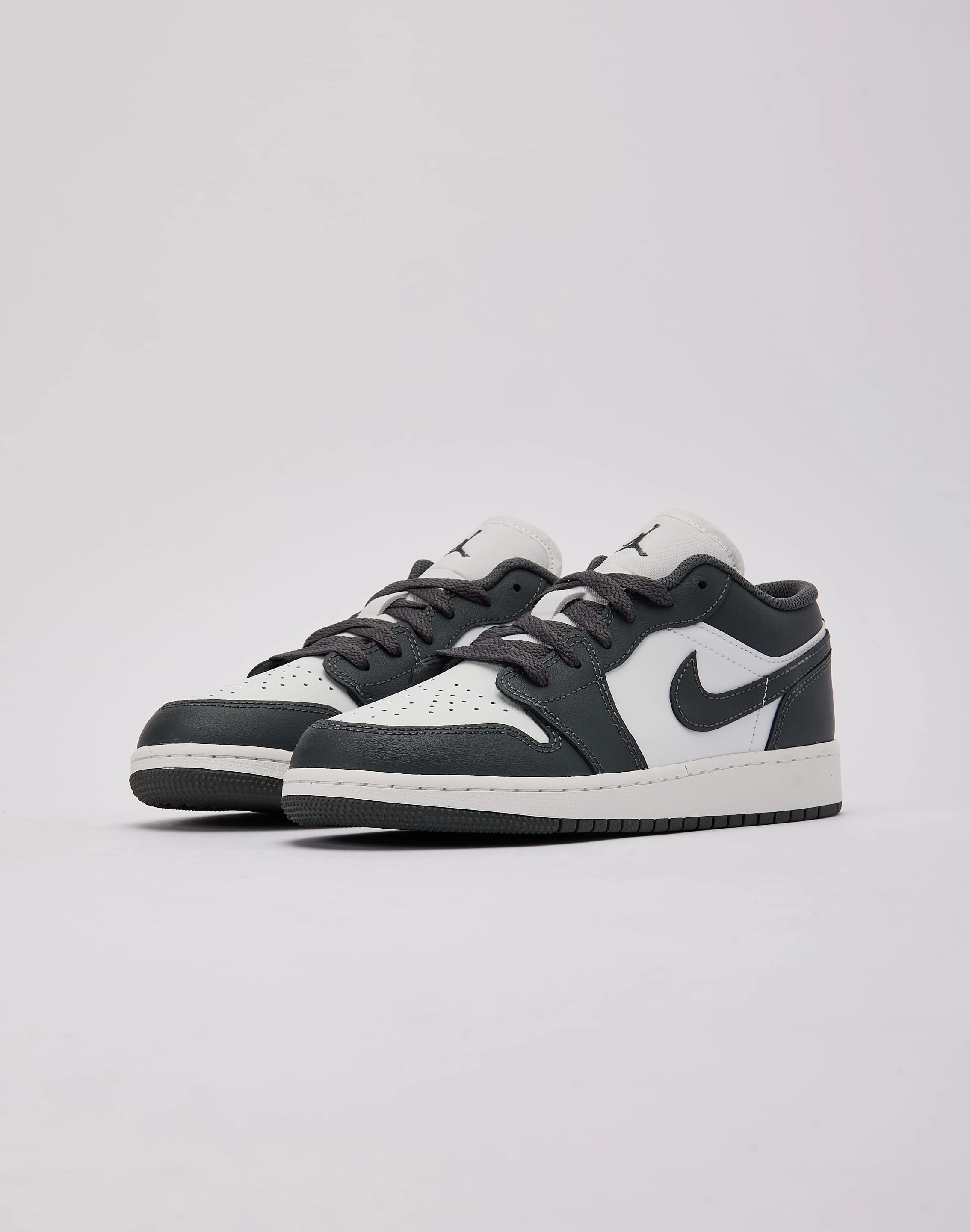 Vulnerability Reduction Design Multi Directional Flex Zones Jordan Air Jordan 1 Low Grade-School