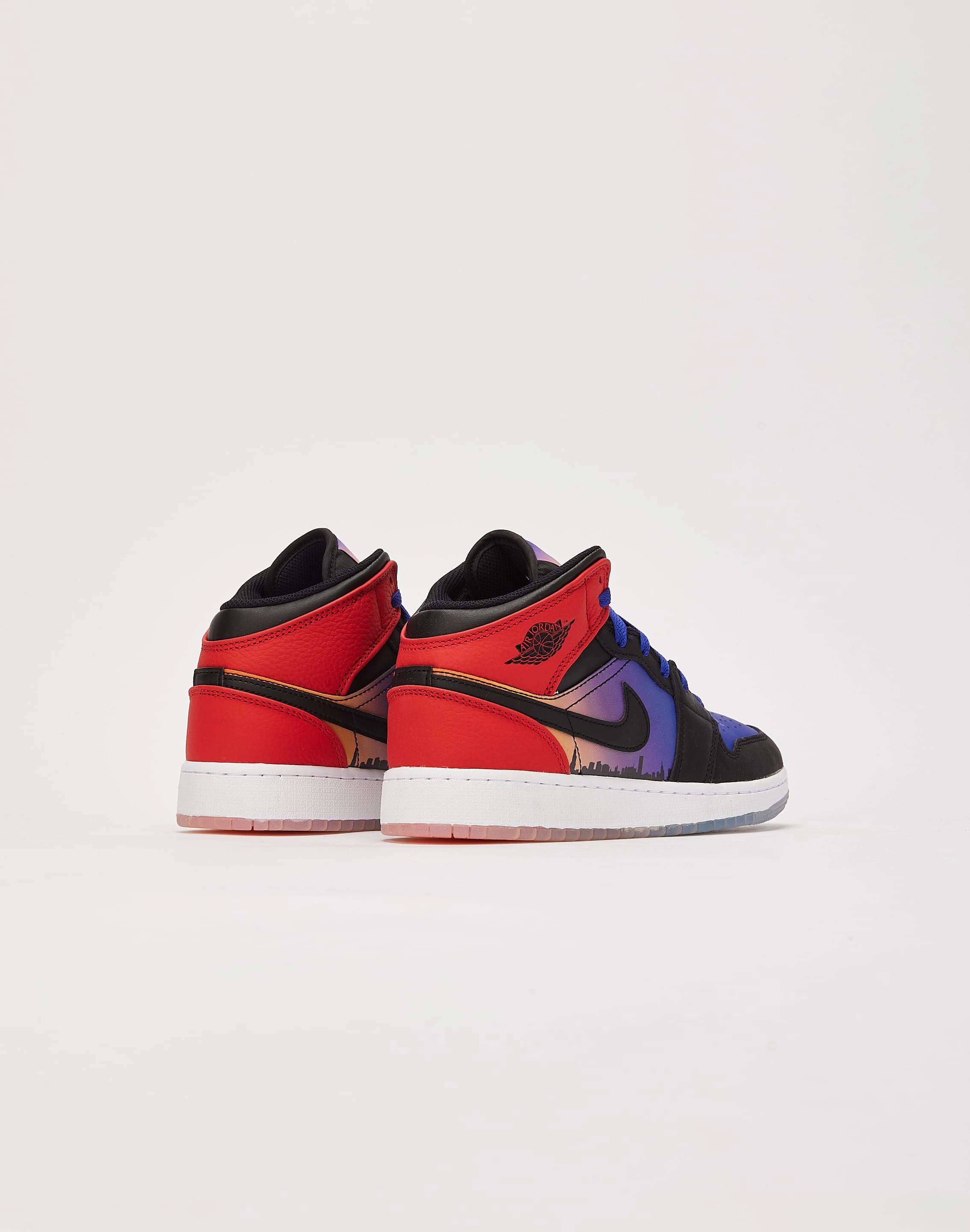 Jordan Air Jordan 1 Mid Grade-School Comfort experience